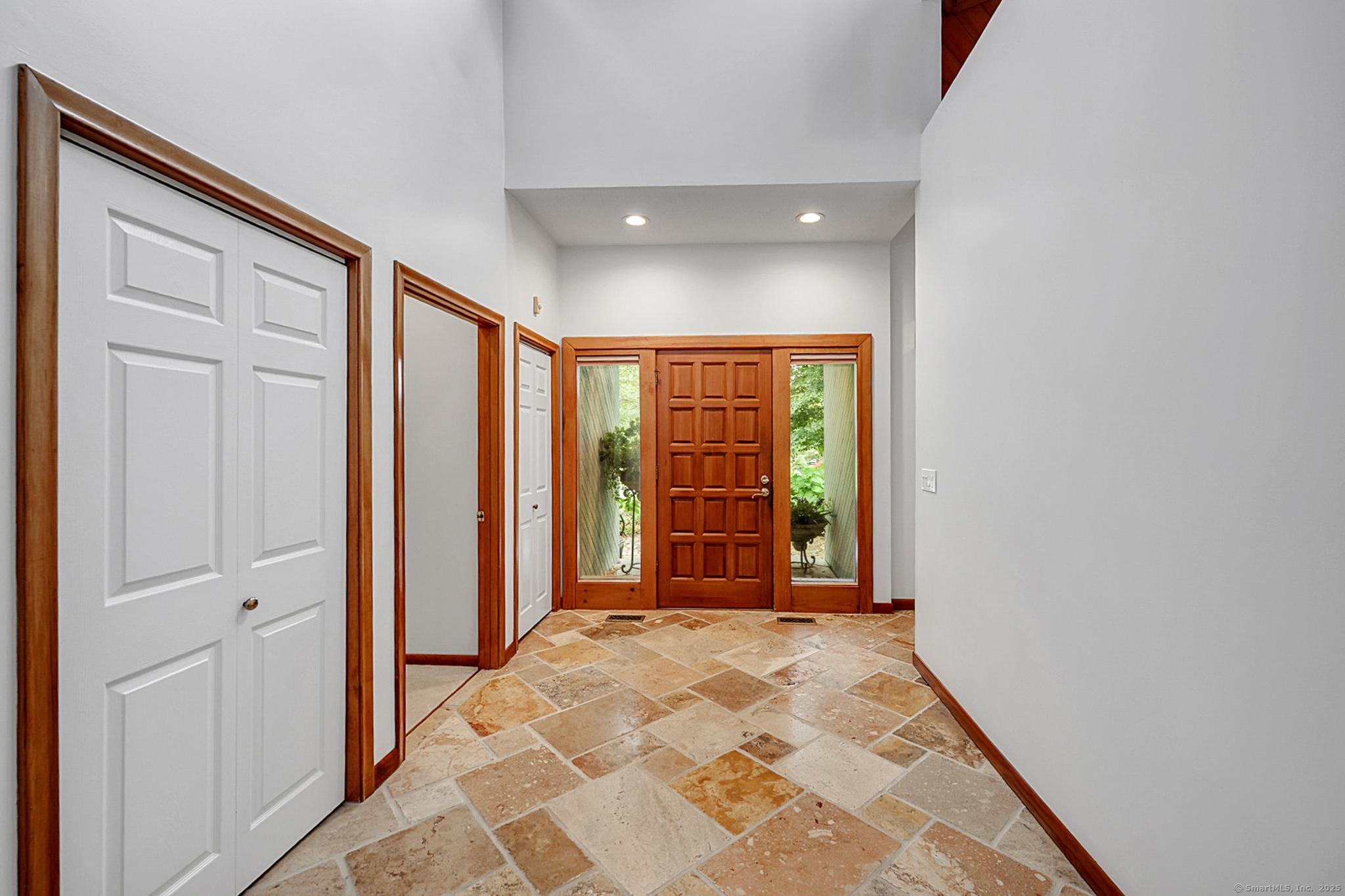 Avon, Connecticut, 06001, United States, 5 Bedrooms Bedrooms, ,6 BathroomsBathrooms,Residential,For Sale,1982009