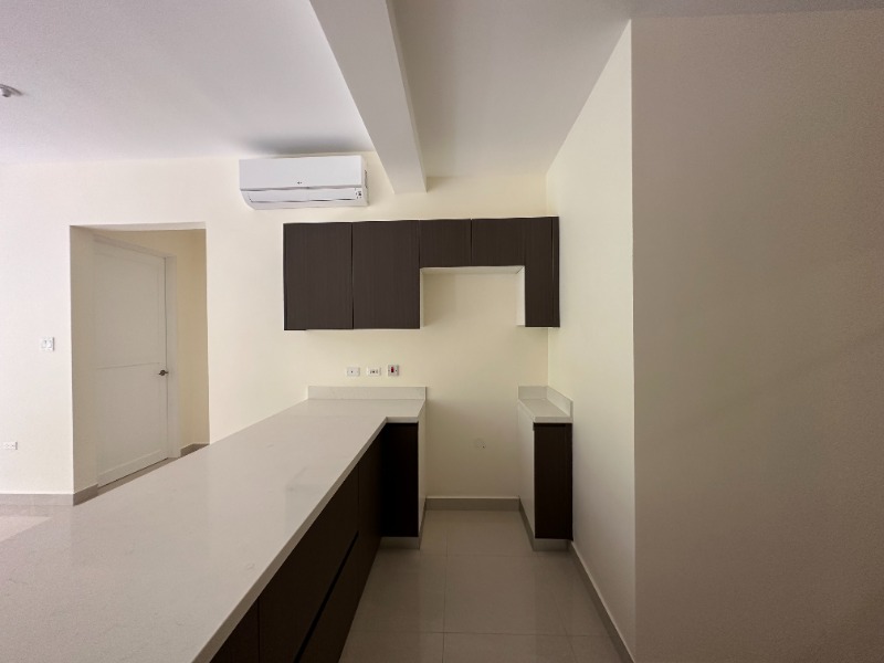 Kingston 6, JM, 2 Bedrooms Bedrooms, ,3 BathroomsBathrooms,Residential,For Sale,1838933