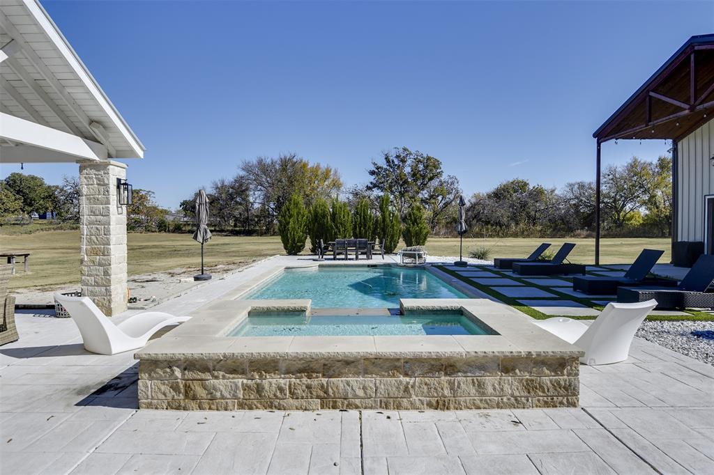 Burleson, Texas, 76028, United States, 1 Bedroom Bedrooms, ,1 BathroomBathrooms,Residential,For Sale,2010008