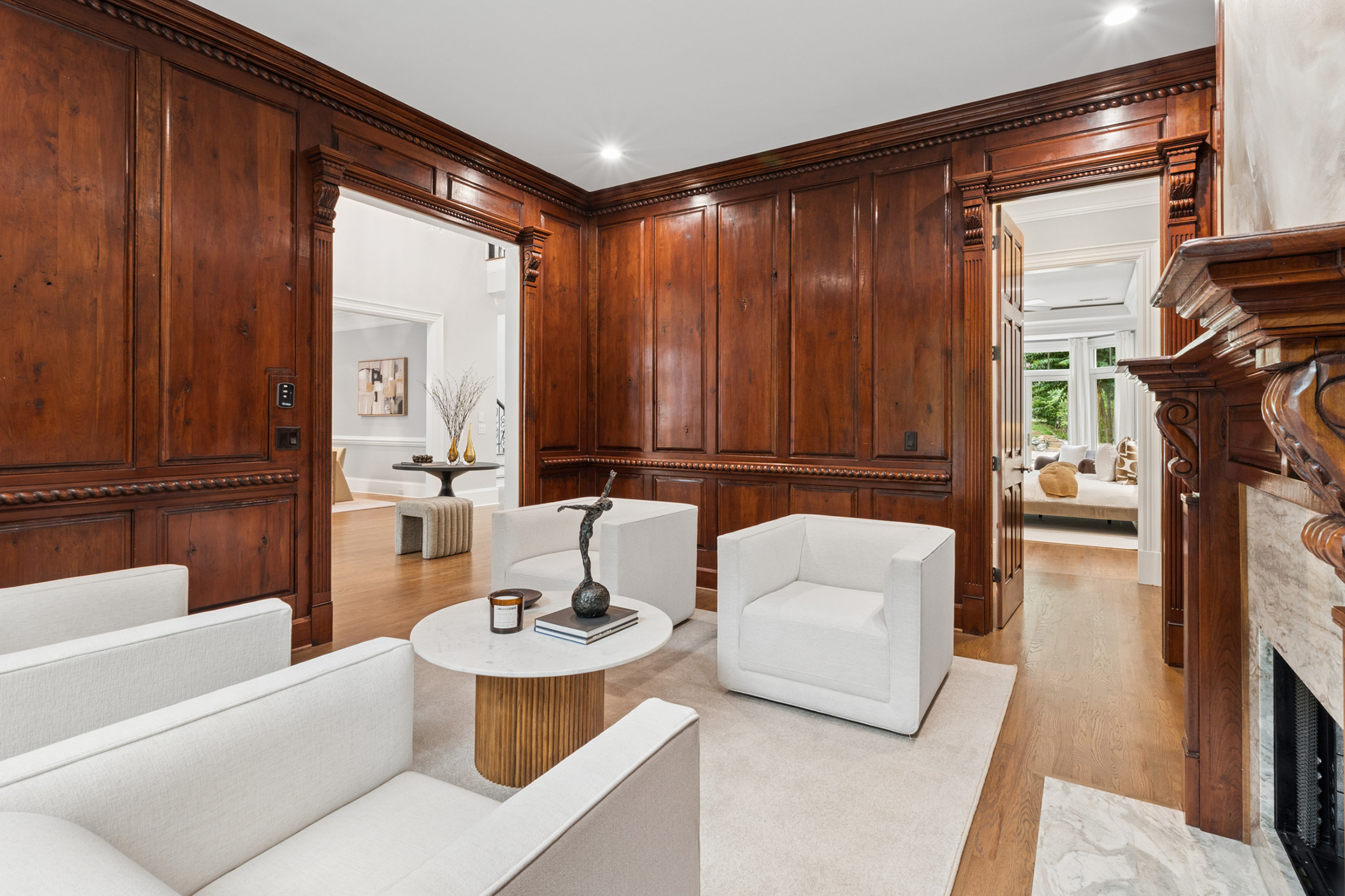  Timeless Design, Privacy, and Exceptional Outdoor Living in Sandy Springs - 物件實景
