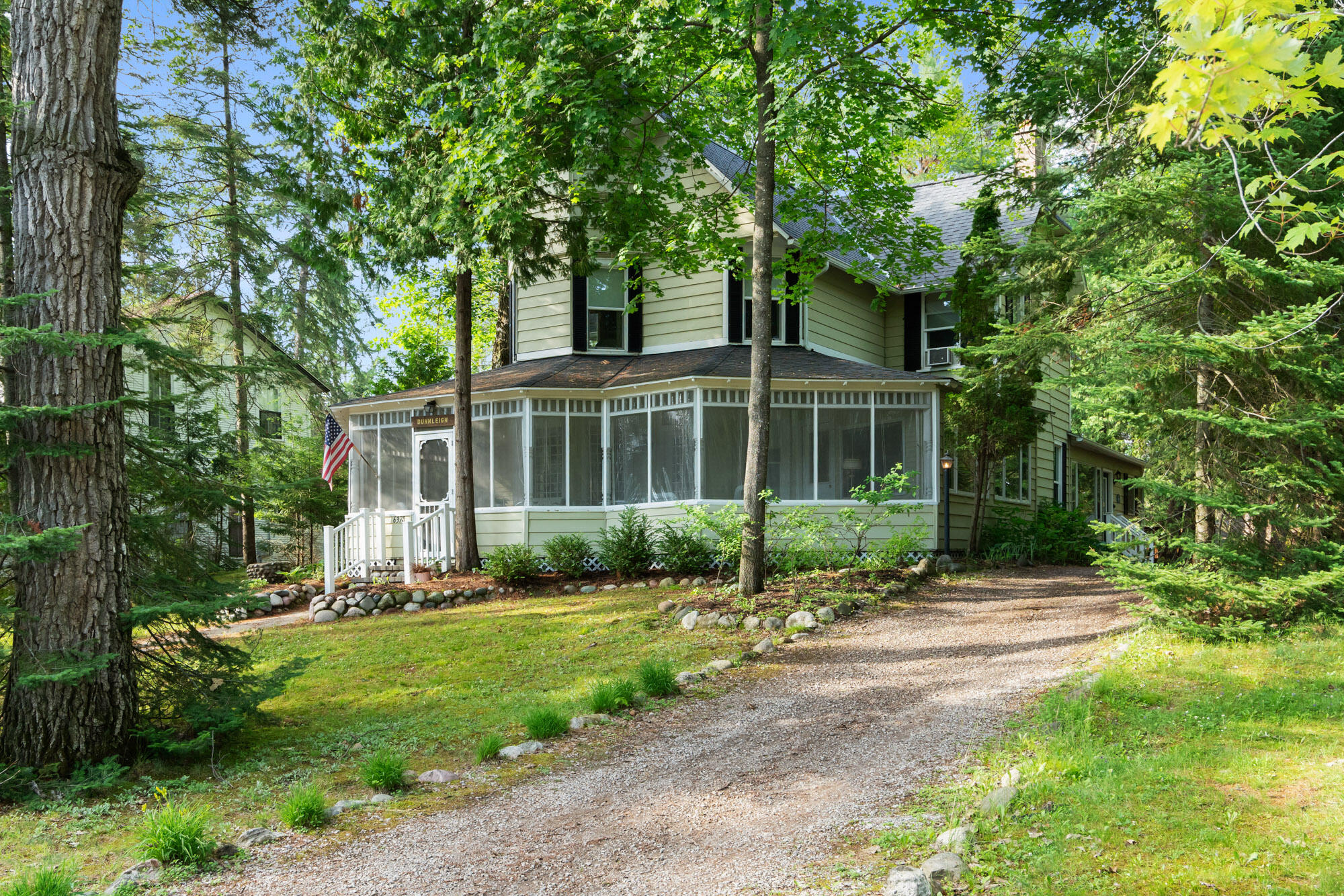 Hillside Ave, Indian River, MI 49749 #1