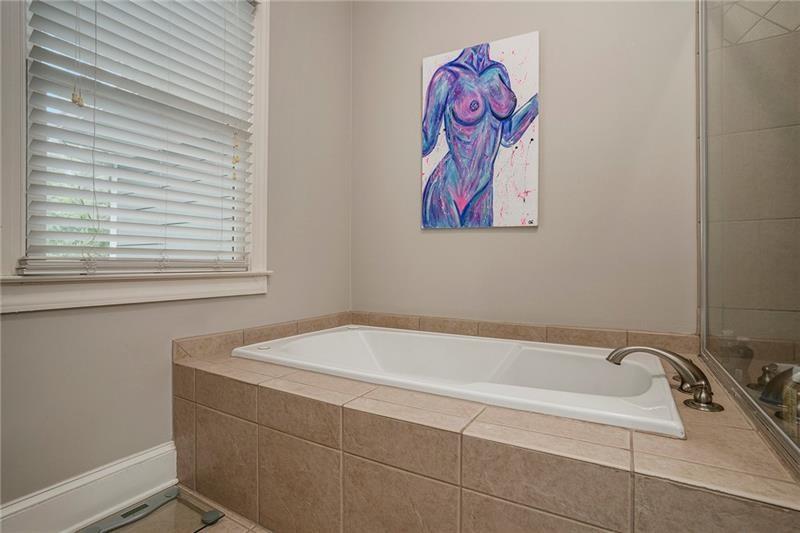 Atlanta, Georgia, 30317, United States, 3 Bedrooms Bedrooms, ,3 BathroomsBathrooms,Residential,For Sale,2008619