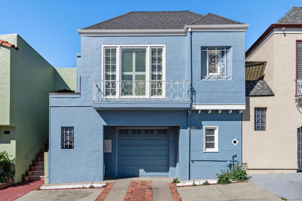 Daly City, California, 94014, United States, 3 Bedrooms Bedrooms, ,2 BathroomsBathrooms,Residential,For Sale,2028412