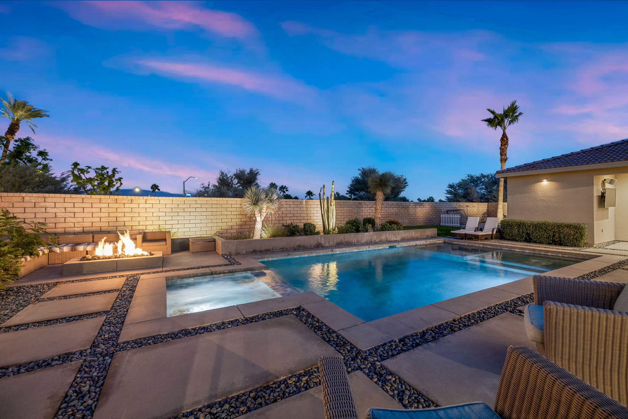 La Quinta, California, 92253, United States, 5 Bedrooms Bedrooms, ,3 BathroomsBathrooms,Residential,For Sale,1998389