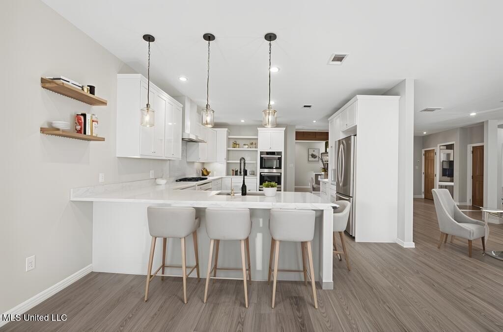 Gulfport, Mississippi, 39503, United States, 5 Bedrooms Bedrooms, ,5 BathroomsBathrooms,Residential,For Sale,2009063