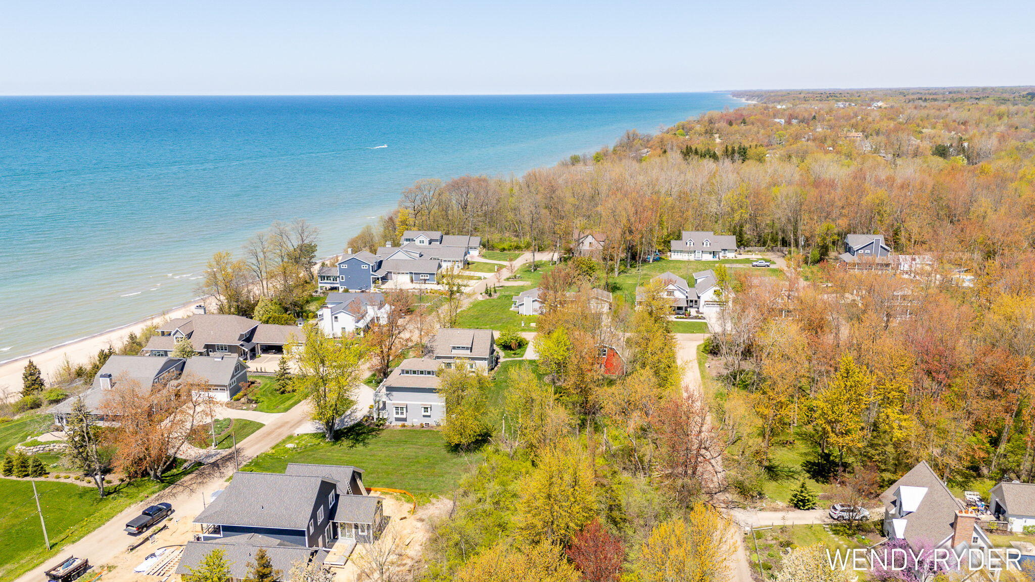 South Haven, Michigan, 49090, United States, 4 Bedrooms Bedrooms, ,4 BathroomsBathrooms,Residential,For Sale,1907418