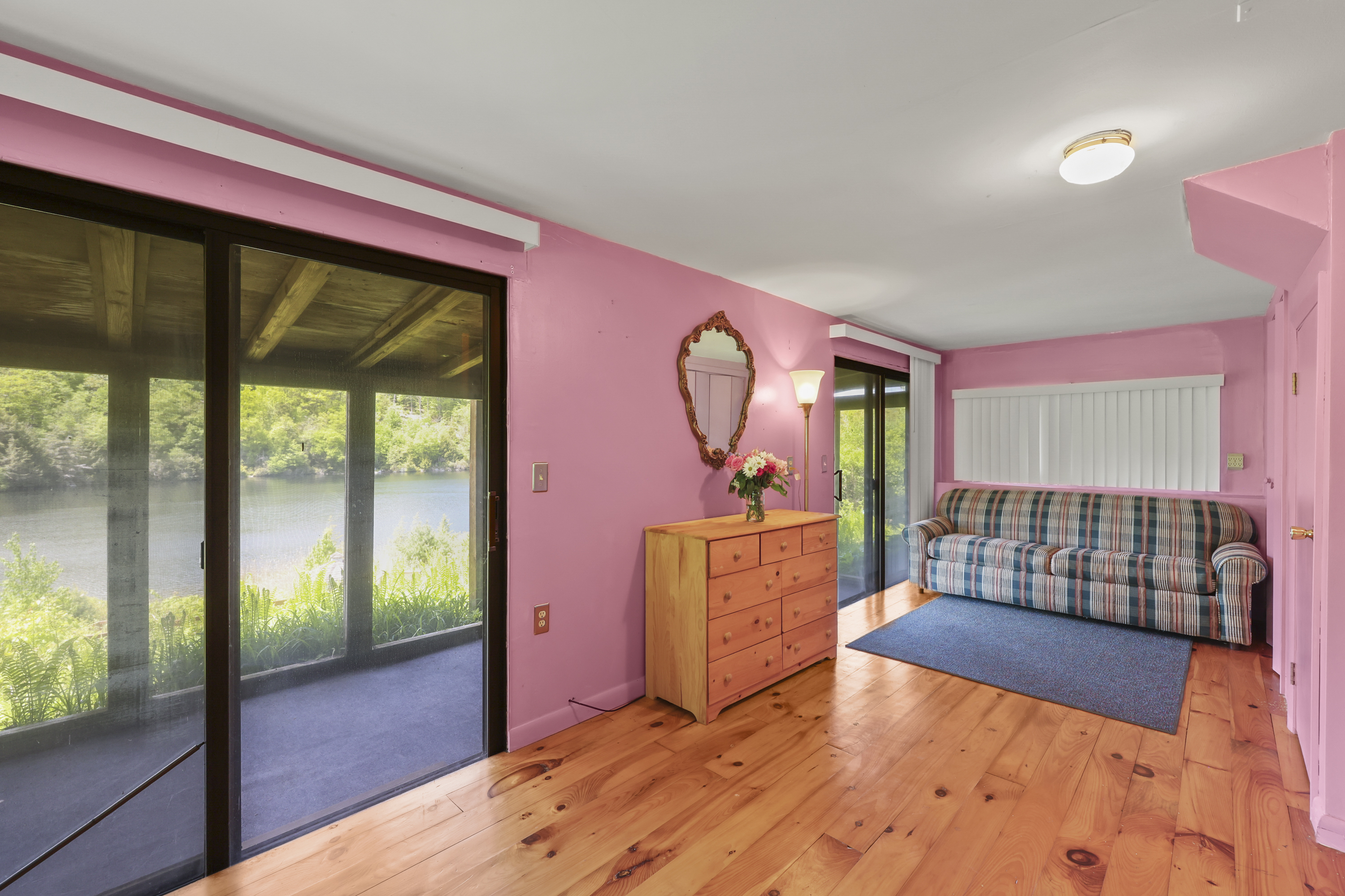  Exceptional Waterfront Retreat on Tranquil Hayes Pond - 物件實景