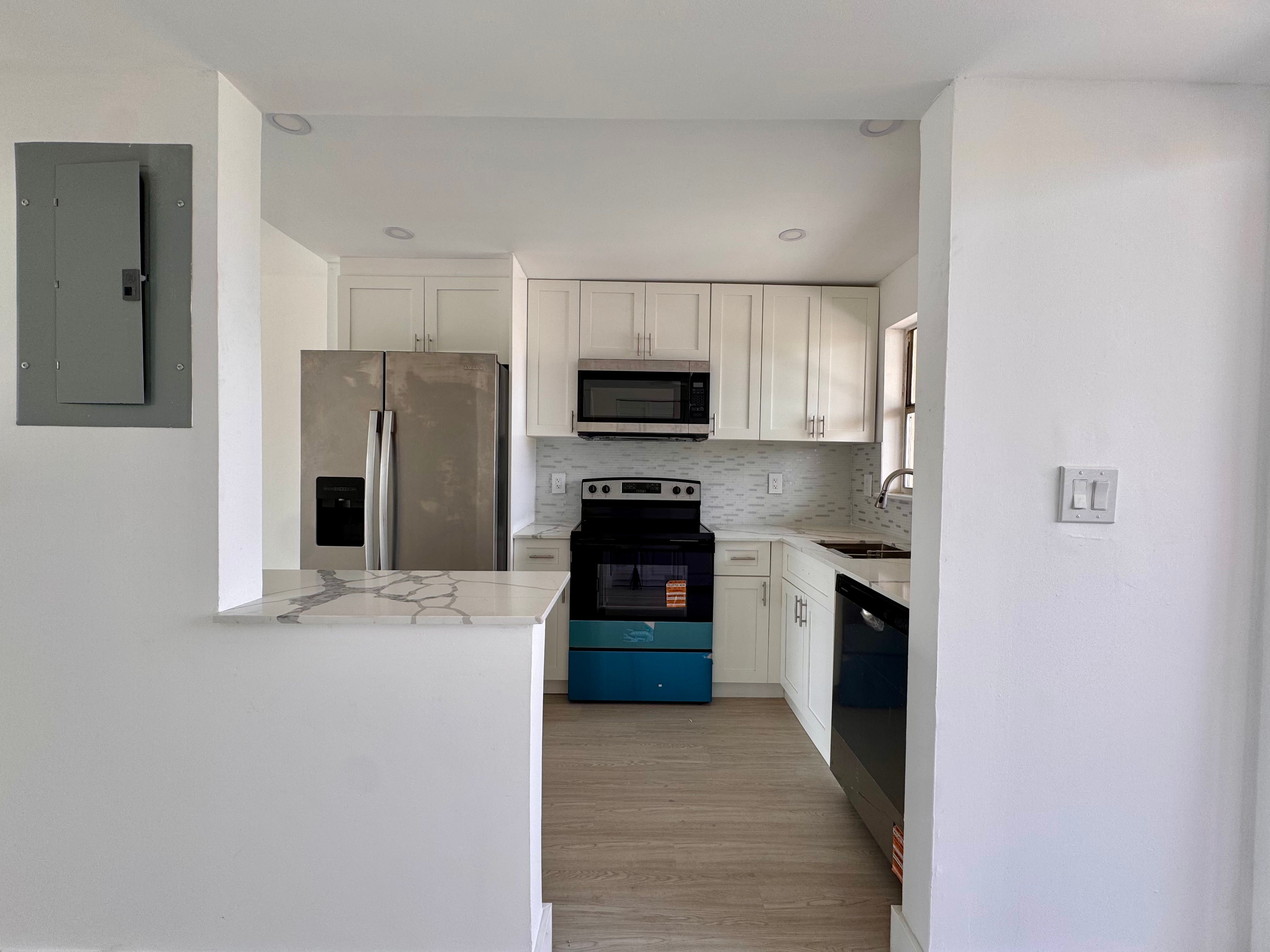  2831 E Sunrise Lakes Drive E, Sunrise, FL, 33322 - 物件實景