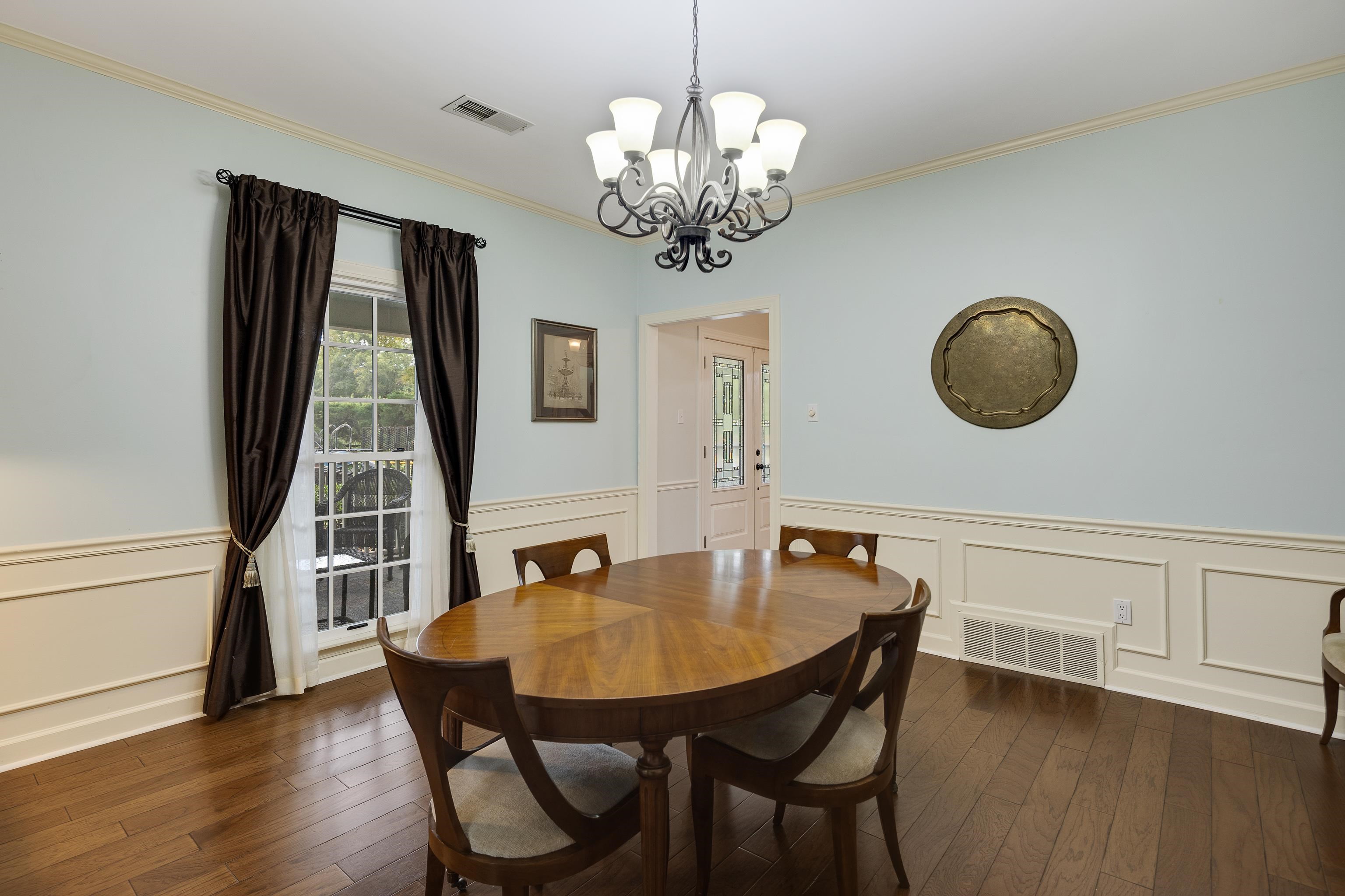 Memphis, Tennessee, 38117, United States, 4 Bedrooms Bedrooms, ,3 BathroomsBathrooms,Residential,For Sale,1972441