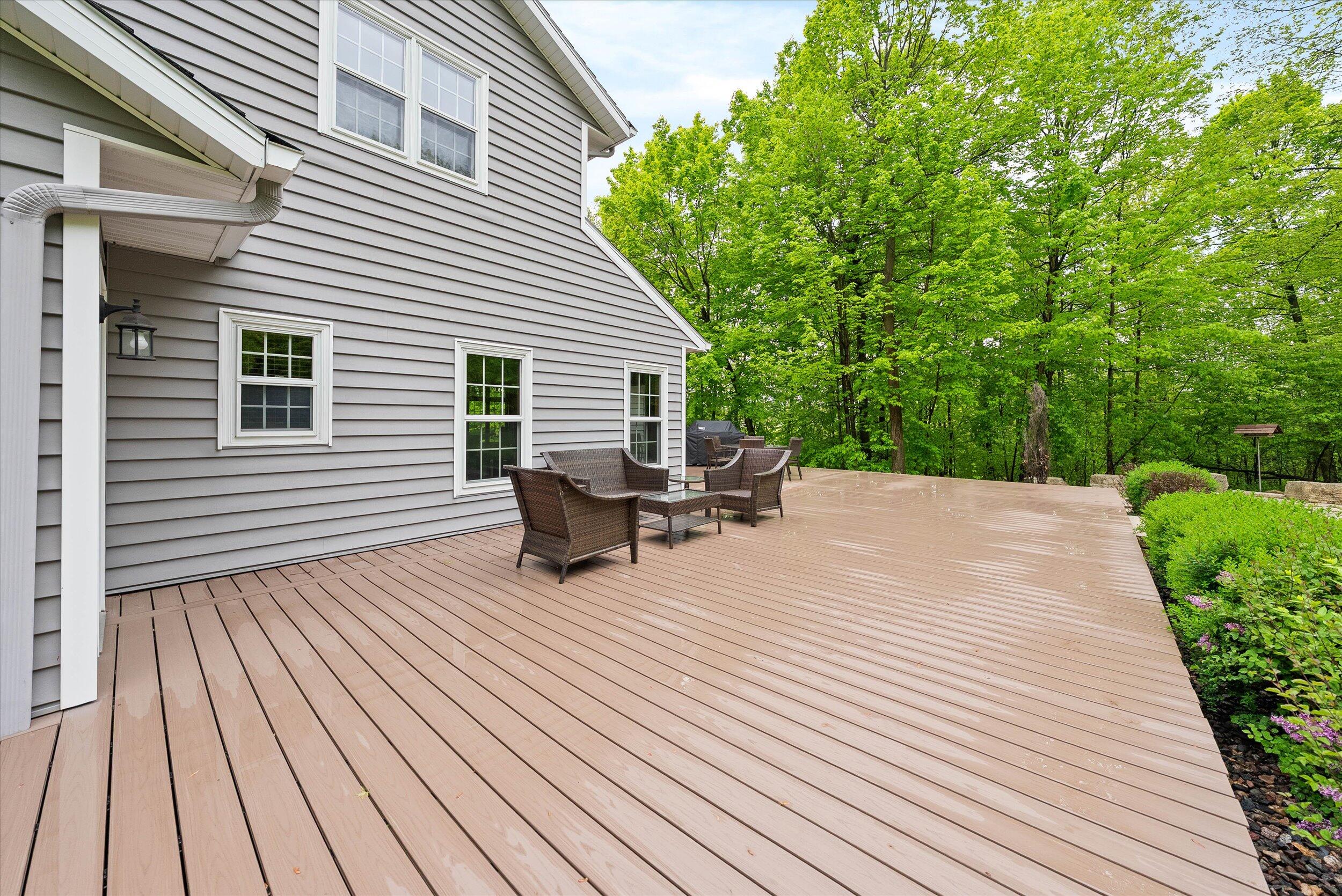 West Bend, Wisconsin, 53095, United States, 4 Bedrooms Bedrooms, ,4 BathroomsBathrooms,Residential,For Sale,1847652