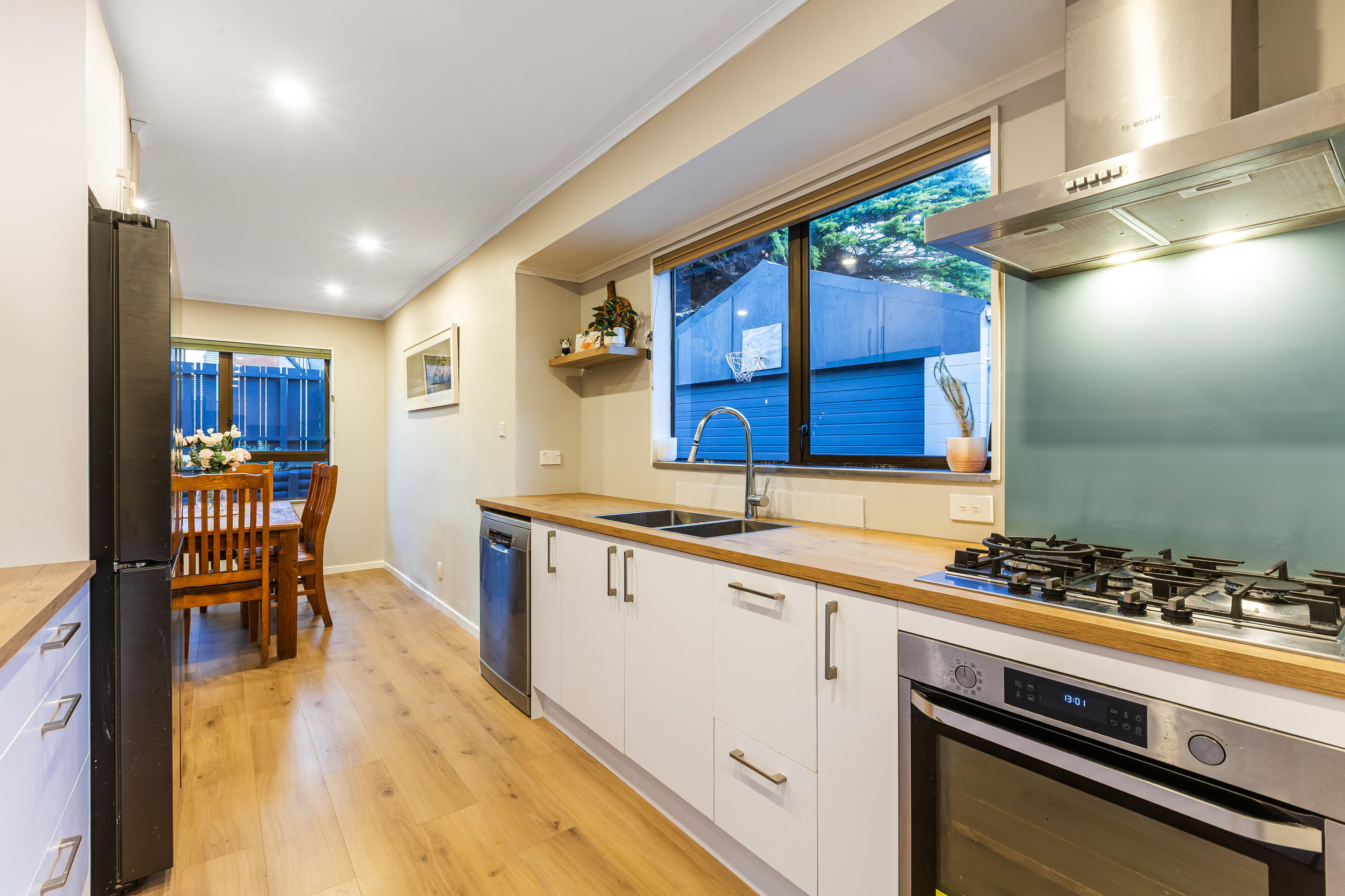  23 James Cook Drive, Whitby - 物件實景