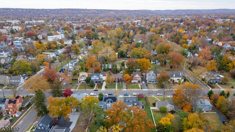 Plainfield City, New Jersey, 07060, United States, 6 Bedrooms Bedrooms, ,4 BathroomsBathrooms,Residential,For Sale,1989073