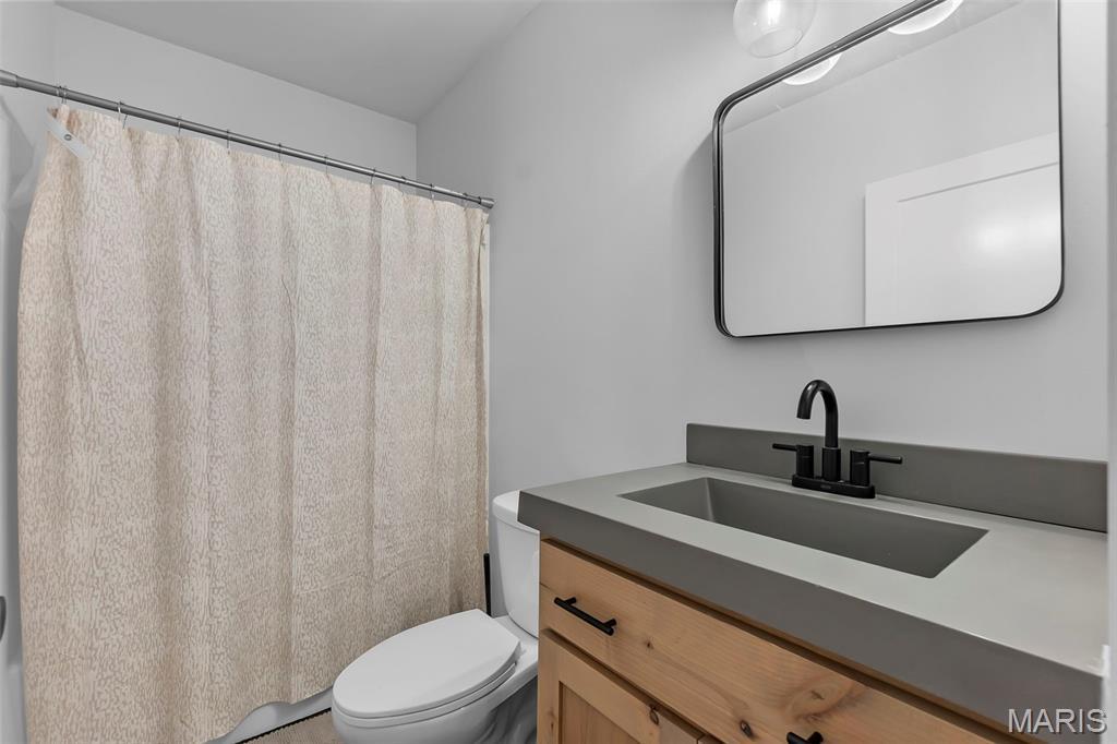 Cape Girardeau, Missouri, 63701, United States, 5 Bedrooms Bedrooms, ,3 BathroomsBathrooms,Residential,For Sale,2009658