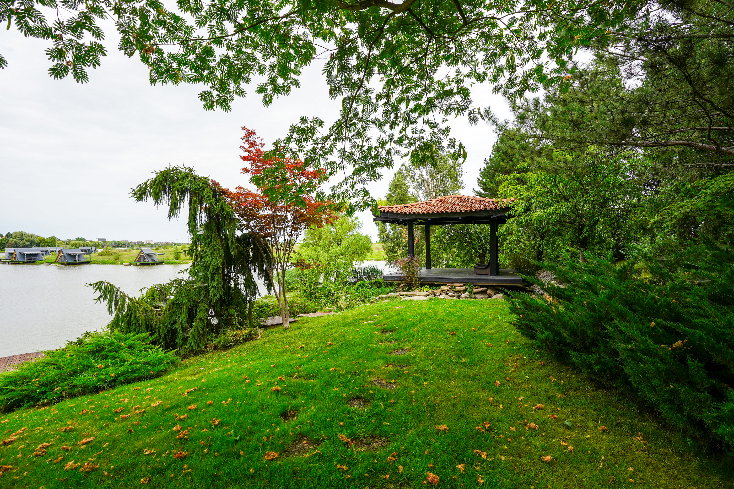  Villa with Private Peninsula and Panoramic Lake Views, Corbeanca - 物件實景
