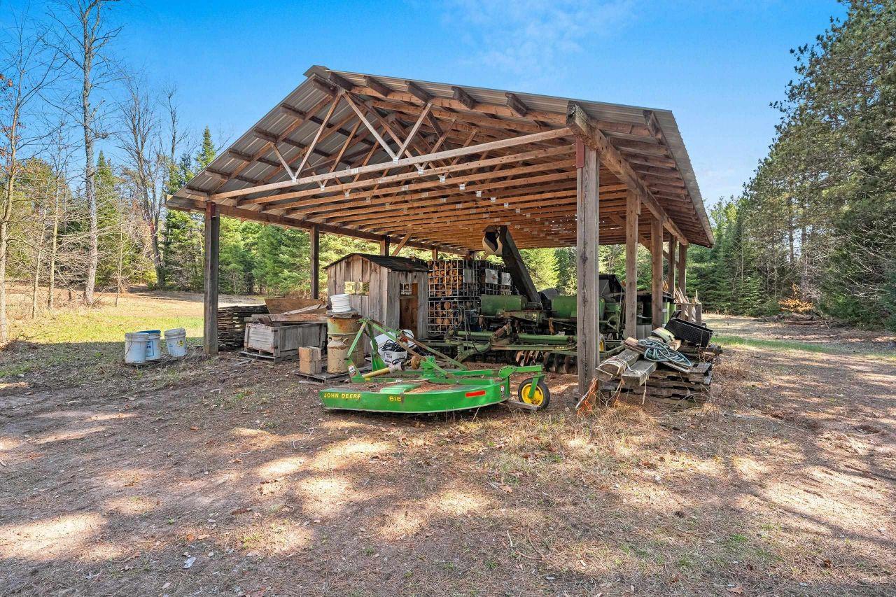 CRIVITZ, Wisconsin, 54129, United States, 4 Bedrooms Bedrooms, ,3 BathroomsBathrooms,Residential,For Sale,1792767
