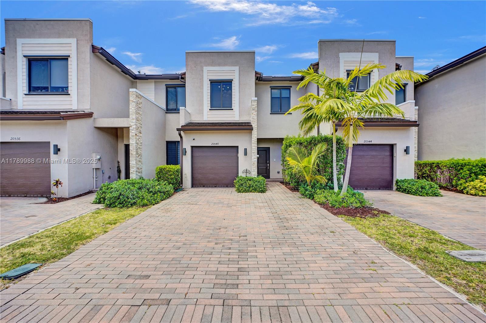 Miami, Florida, 33179, United States, 3 Bedrooms Bedrooms, ,3 BathroomsBathrooms,Residential,For Sale,1784236