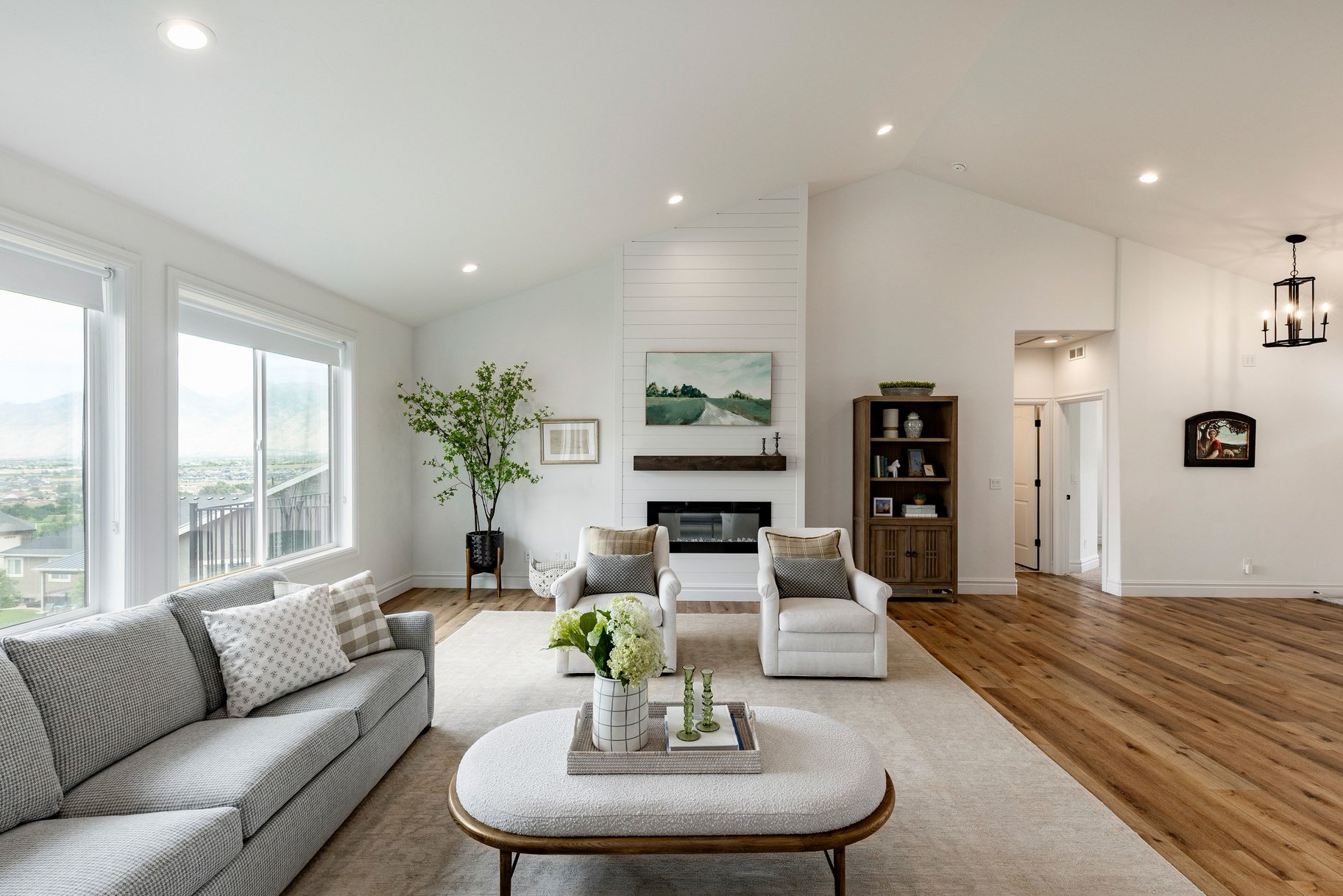  Custom Home with Fully Finished ADU Near Golf, Trails & Mountain Views - 物件實景