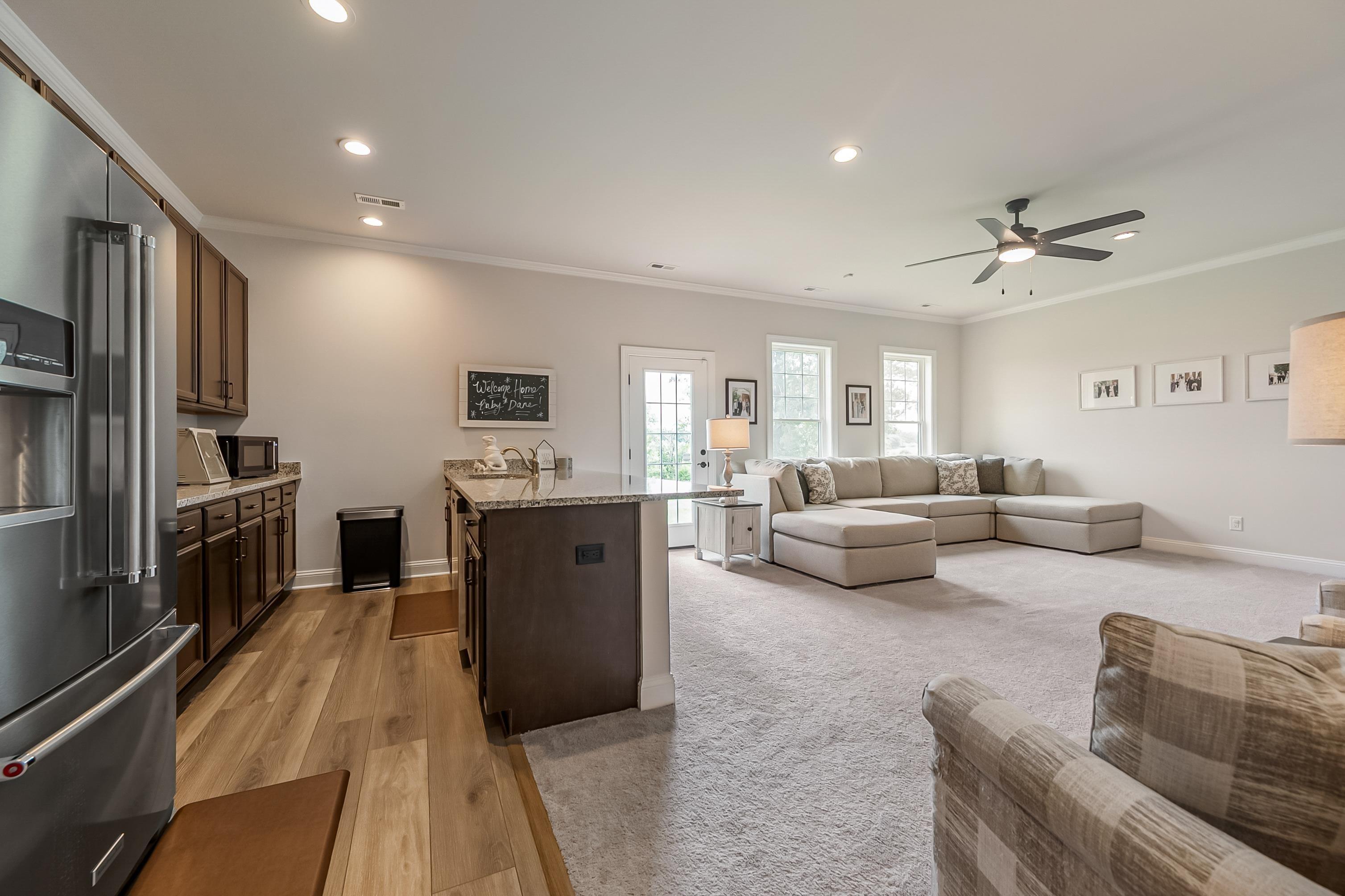 Christiansburg, Virginia, 24073, United States, 4 Bedrooms Bedrooms, ,5 BathroomsBathrooms,Residential,For Sale,1903895