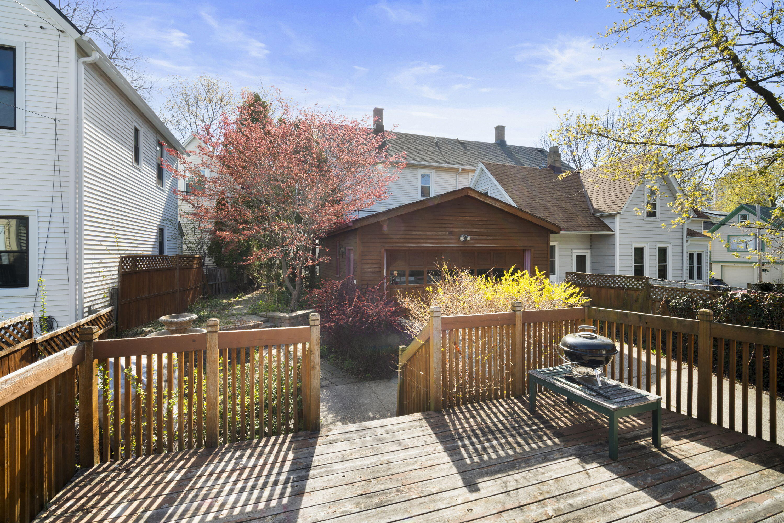 Milwaukee, Wisconsin, 53202, United States, 3 Bedrooms Bedrooms, ,3 BathroomsBathrooms,Residential,For Sale,1916050