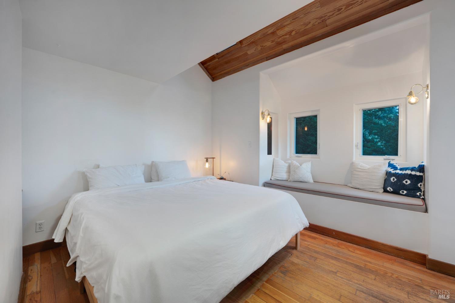 Philo, California, 95466, United States, 40 Bedrooms Bedrooms, ,15 BathroomsBathrooms,Residential,For Sale,1766290
