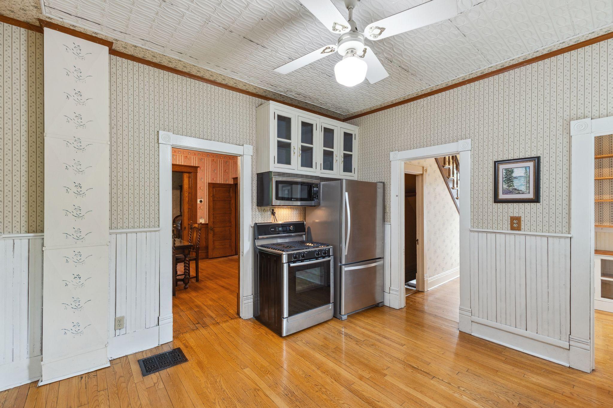 Center City, Minnesota, 55012, United States, 4 Bedrooms Bedrooms, ,1 BathroomBathrooms,Residential,For Sale,1837728