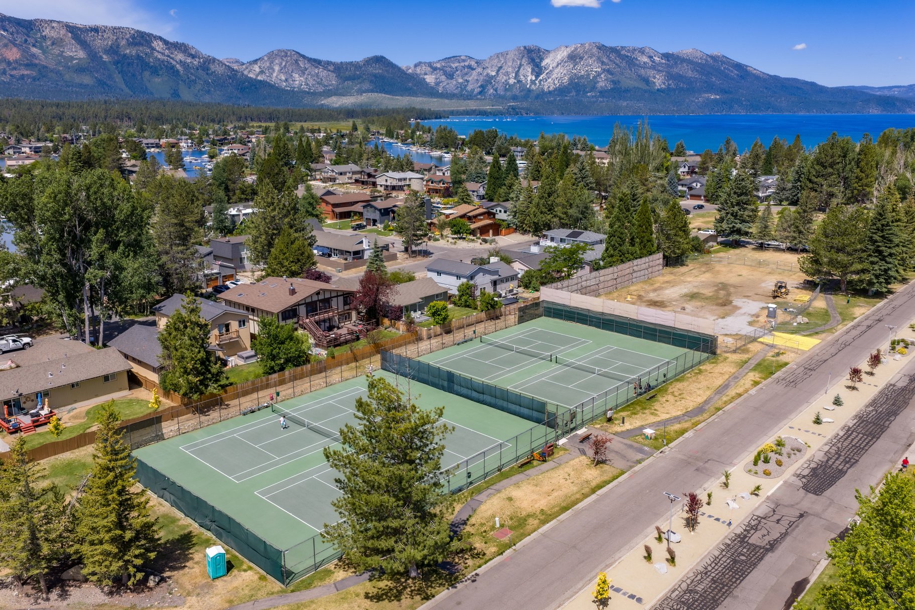  Tahoe Keys Waterfront Townhome - 物件實景