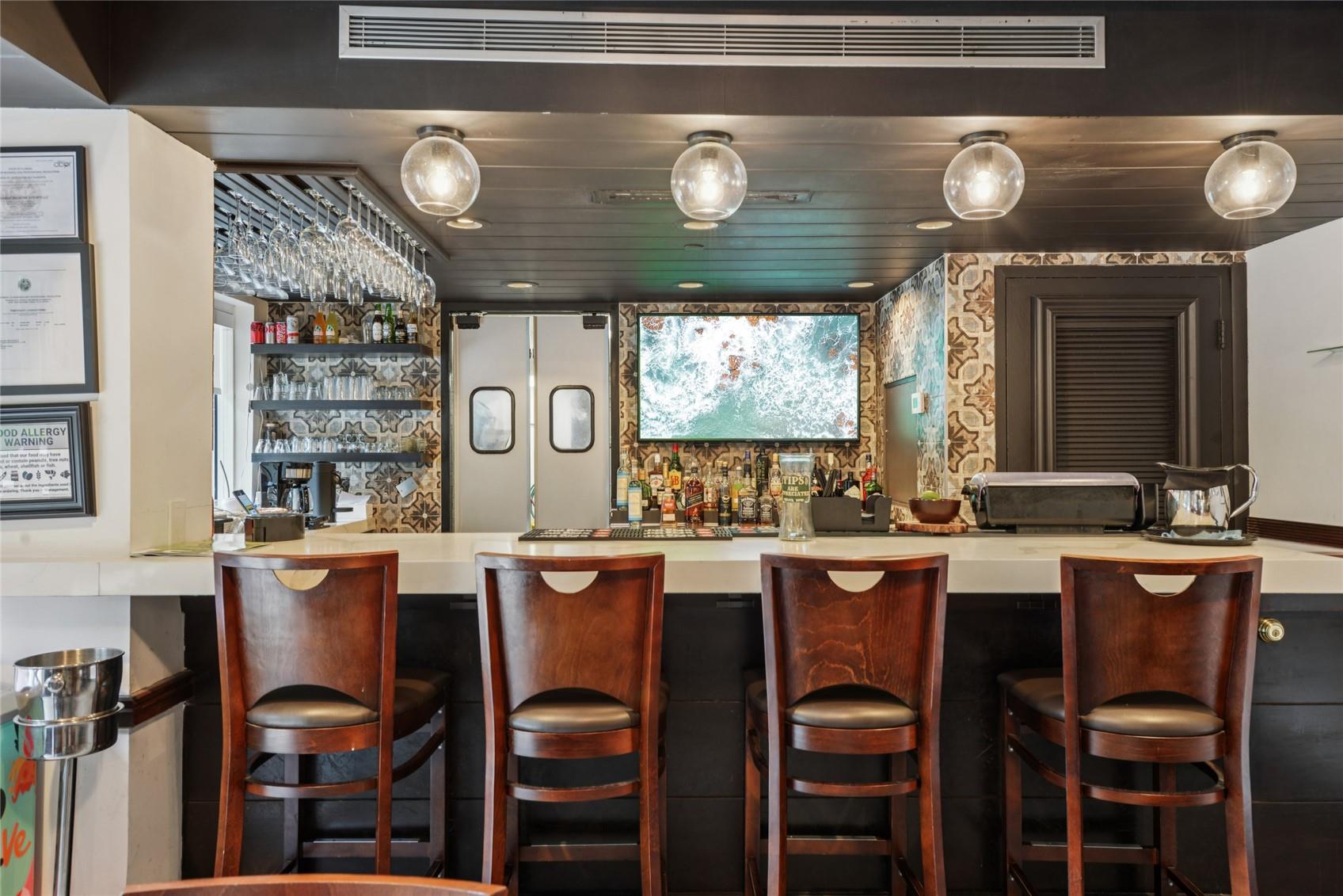 Miami, Florida, 33133, United States, 1 Bedroom Bedrooms, ,1 BathroomBathrooms,Residential,For Sale,1985715