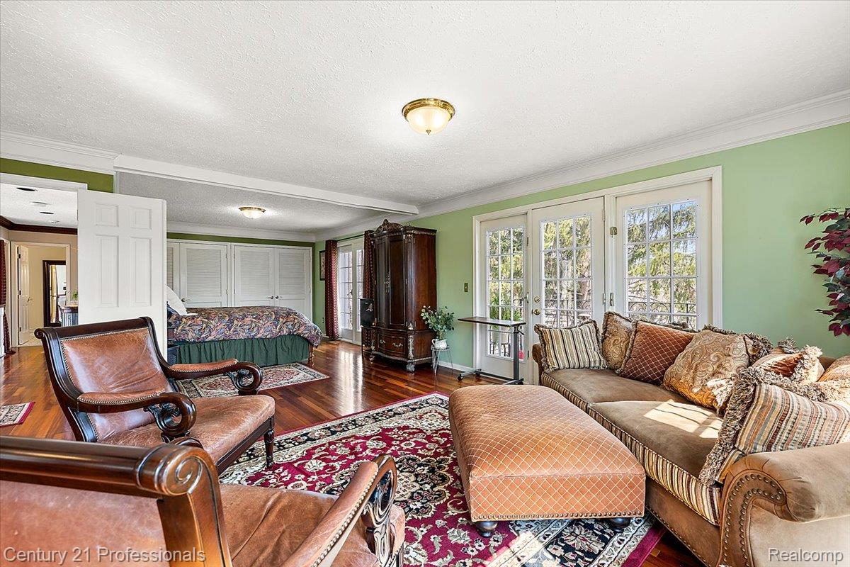 Clarkston, Michigan, 48348, United States, 3 Bedrooms Bedrooms, ,4 BathroomsBathrooms,Residential,For Sale,2036106