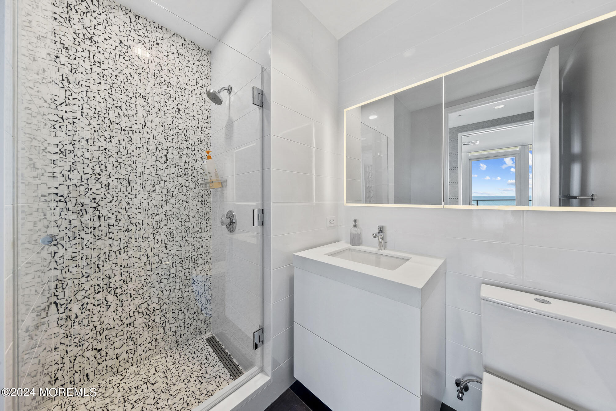 Asbury Park, New Jersey, 07712, United States, 3 Bedrooms Bedrooms, ,3 BathroomsBathrooms,Residential,For Sale,2003332