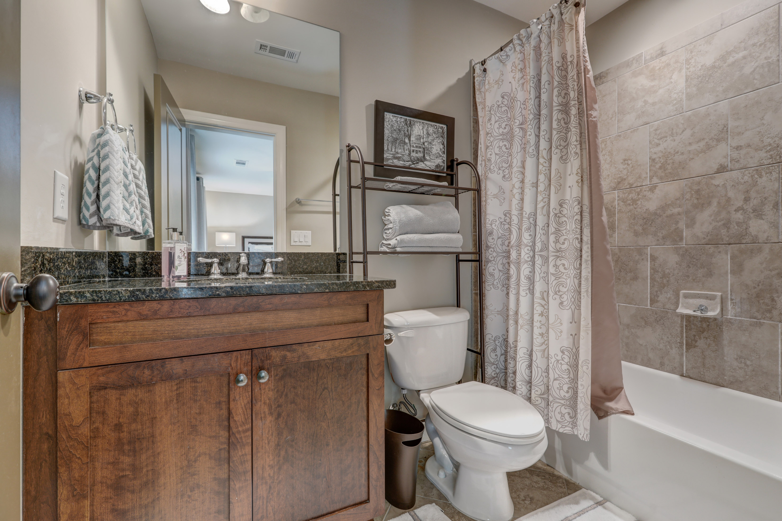  Exceptional End Unit Townhome in a Prime Smyrna Location - 物件實景
