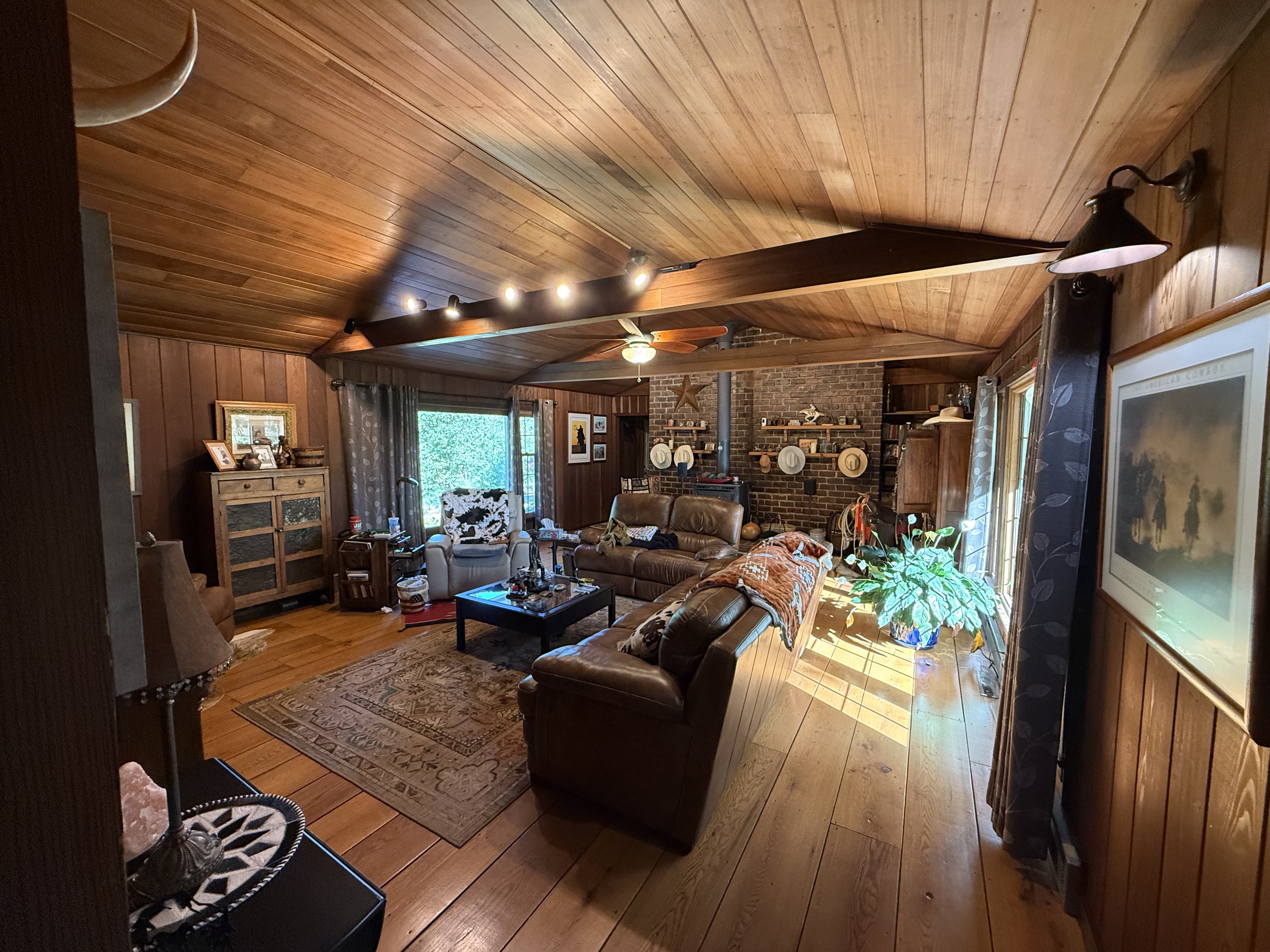 Kirksville, Missouri, 63501, United States, 4 Bedrooms Bedrooms, ,2 BathroomsBathrooms,Residential,For Sale,1976036