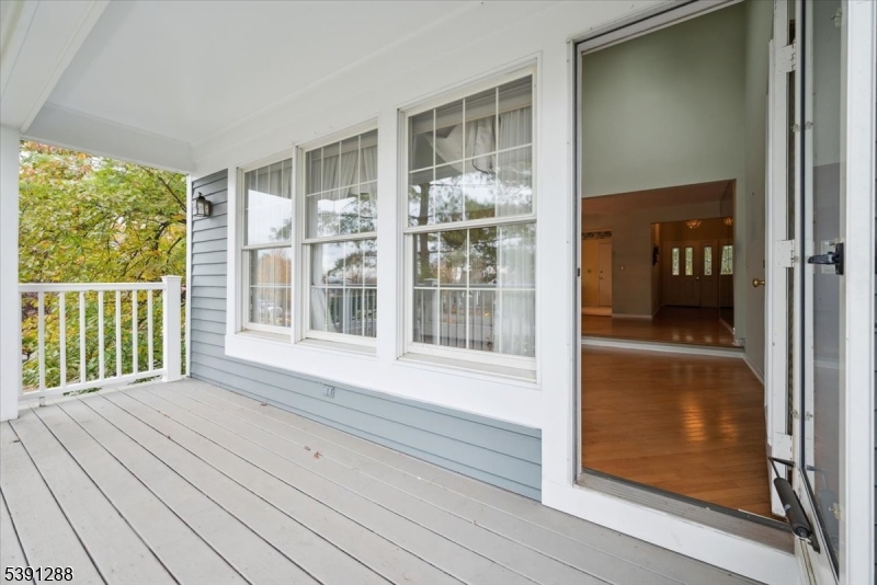 Bedminster Twp., New Jersey, 07921, United States, 2 Bedrooms Bedrooms, ,4 BathroomsBathrooms,Residential,For Sale,1988060