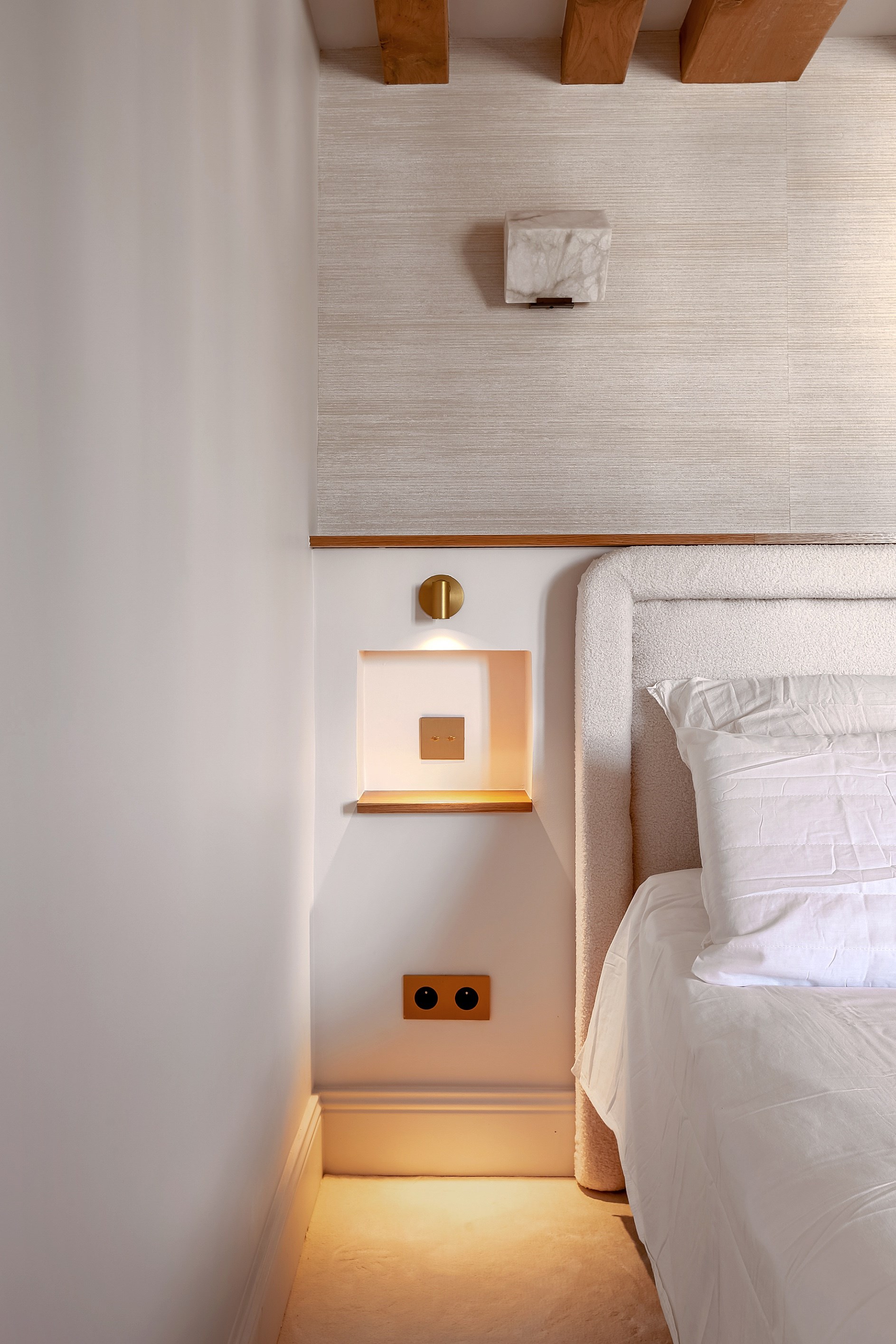  Located in the heart of the 6th arrondissement, on the highly sought-after Rue … - 物件實景