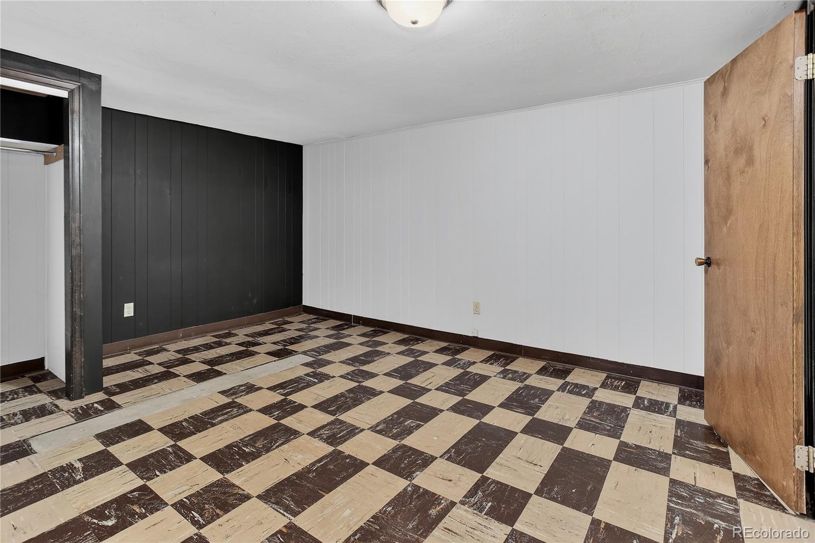 Arvada, Colorado, 80004, United States, 3 Bedrooms Bedrooms, ,1 BathroomBathrooms,Residential,For Sale,1960914