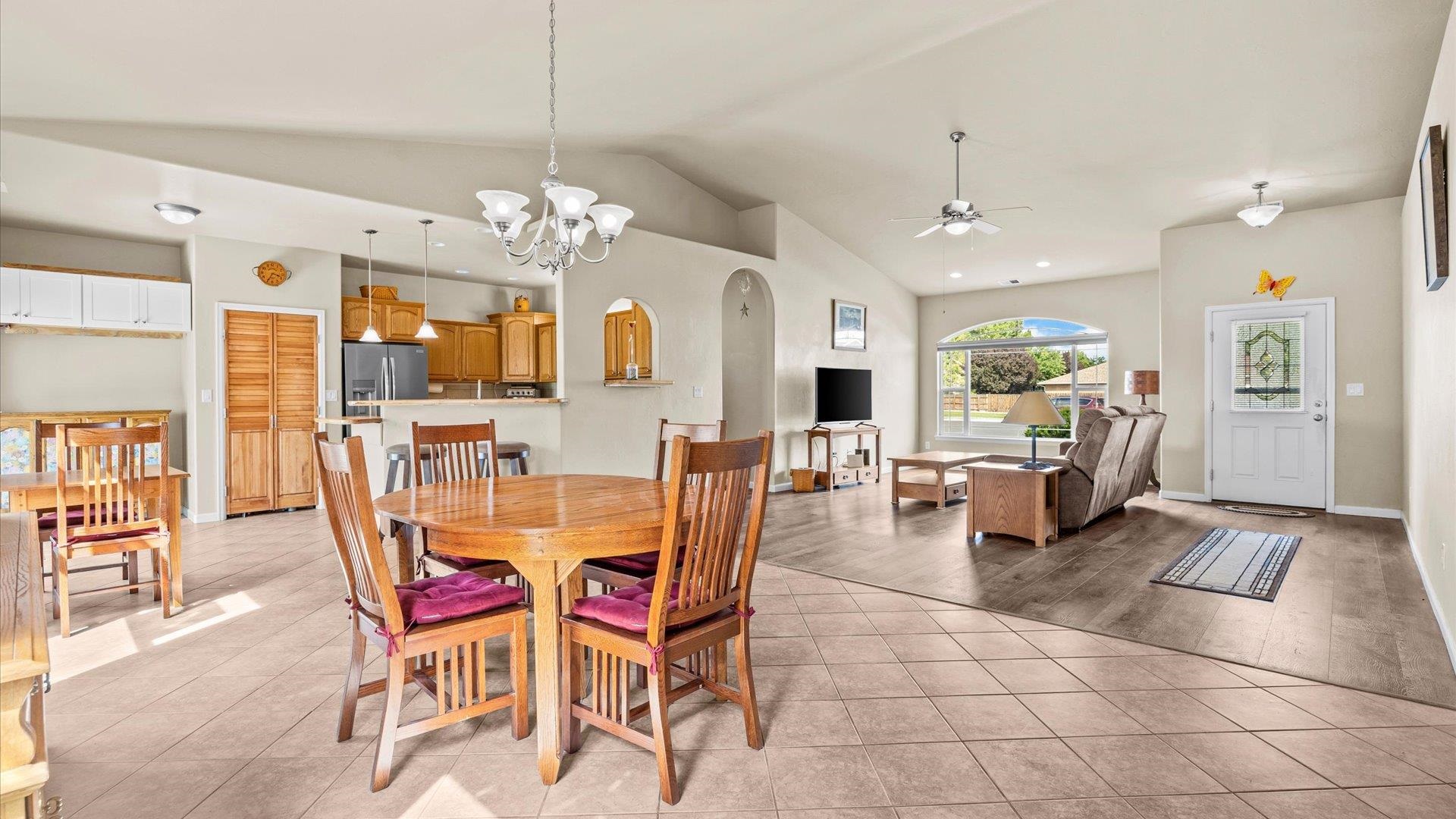 Grand Junction, Colorado, 81504, United States, 4 Bedrooms Bedrooms, ,2 BathroomsBathrooms,Residential,For Sale,1932359