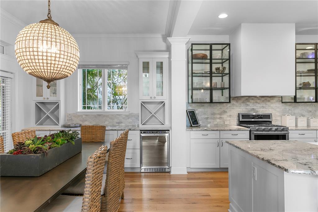 Lithia, Florida, 33547, United States, 5 Bedrooms Bedrooms, ,4 BathroomsBathrooms,Residential,For Sale,1997364