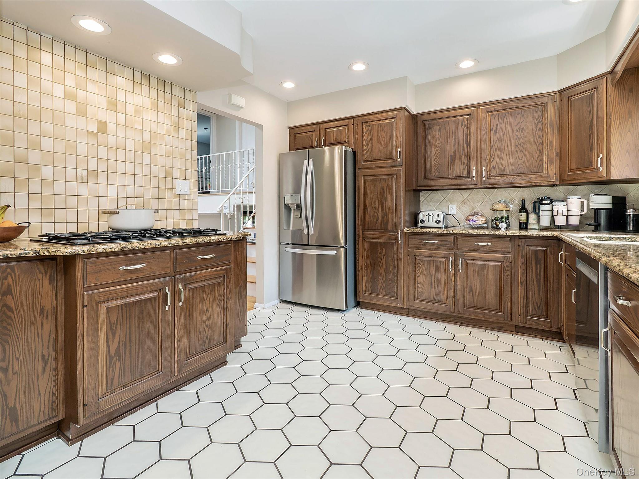  531 5th Street, East Northport, NY, 11731 - 物件實景