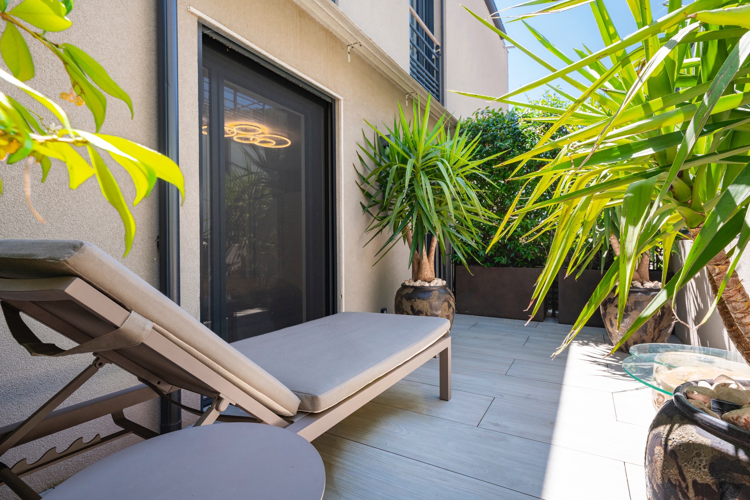  Luxury apartment with terrace, pool and sea glimpse for sale in Èze near Monaco - 物件實景