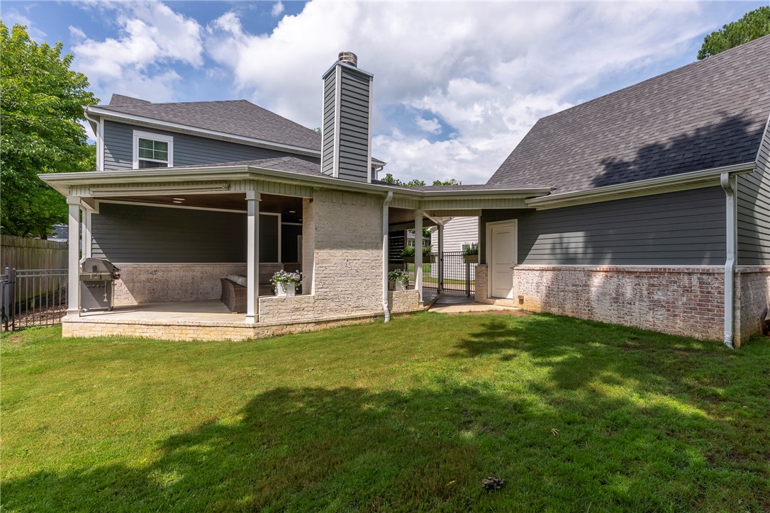 Fayetteville, Arkansas, 72701, United States, 4 Bedrooms Bedrooms, ,4 BathroomsBathrooms,Residential,For Sale,1895479