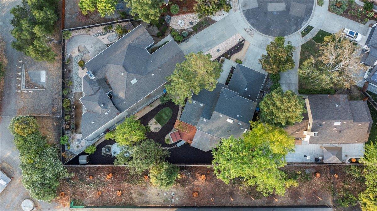 Los Gatos, California, 95032, United States, 4 Bedrooms Bedrooms, ,3 BathroomsBathrooms,Residential,For Sale,1941707