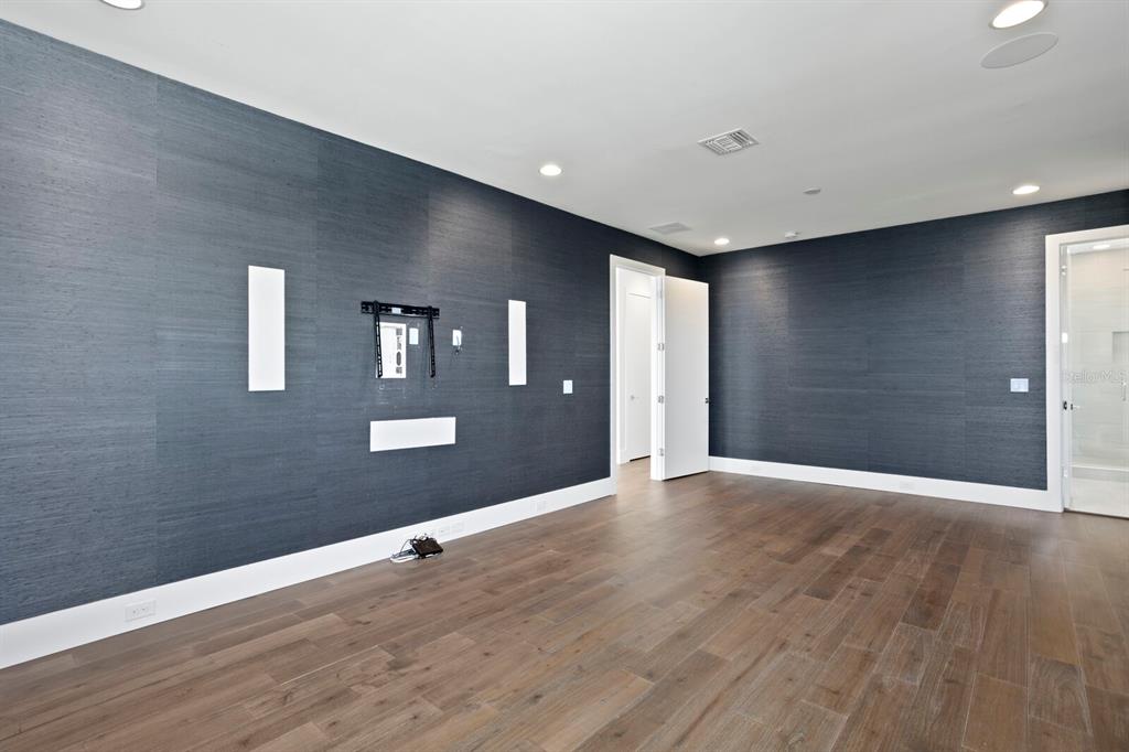 Tampa, Florida, 33606, United States, 5 Bedrooms Bedrooms, ,7 BathroomsBathrooms,Residential,For Sale,1779017