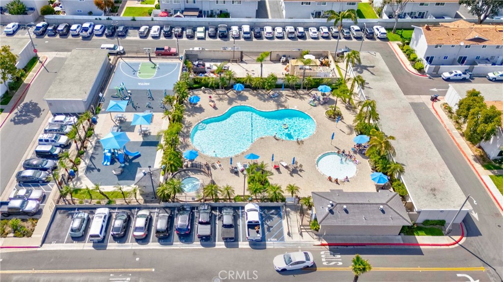 Huntington Beach, California, 92646, United States, 2 Bedrooms Bedrooms, ,2 BathroomsBathrooms,Residential,For Sale,2048347
