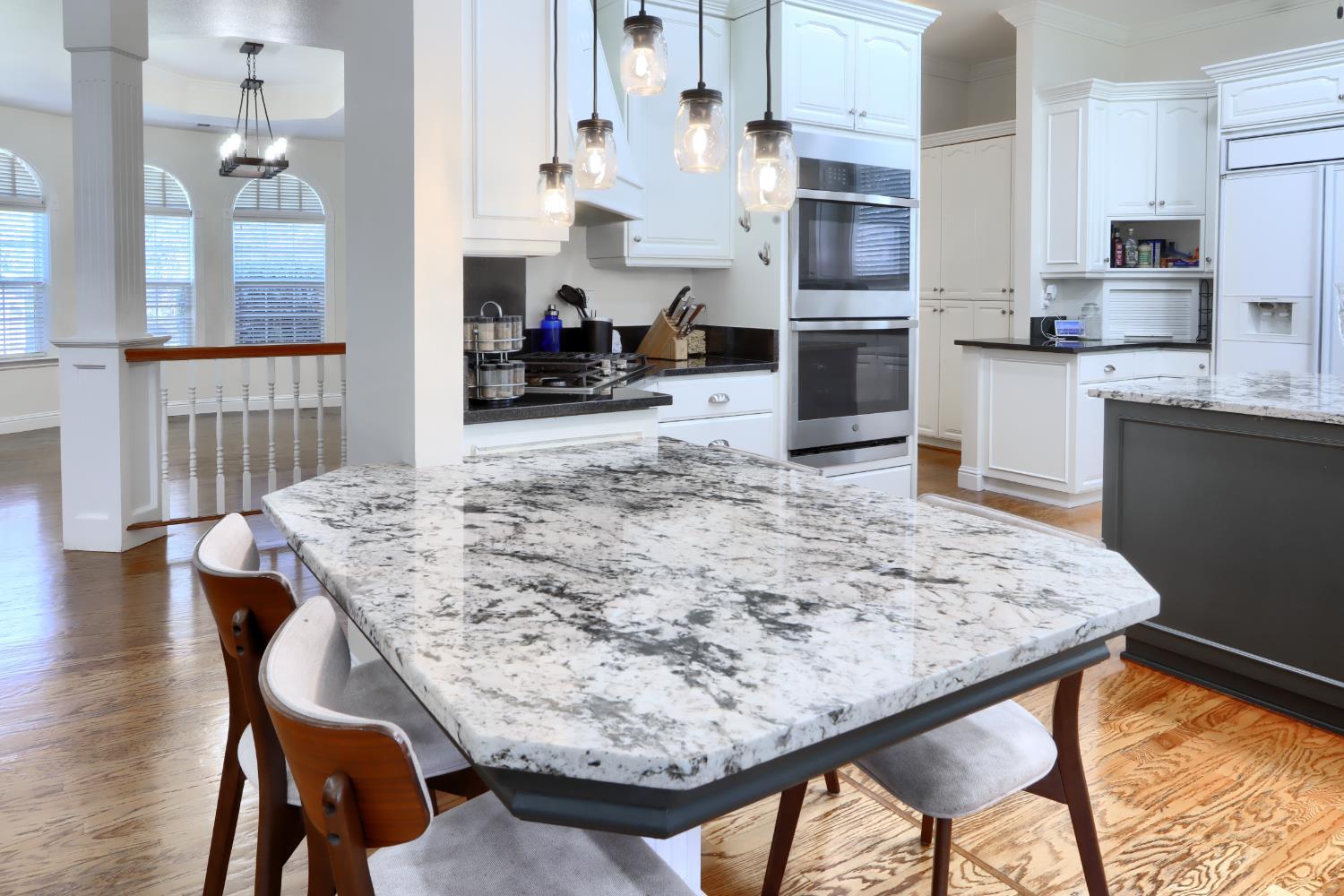 Ahwahnee, California, 93601, United States, 5 Bedrooms Bedrooms, ,4 BathroomsBathrooms,Residential,For Sale,1976799