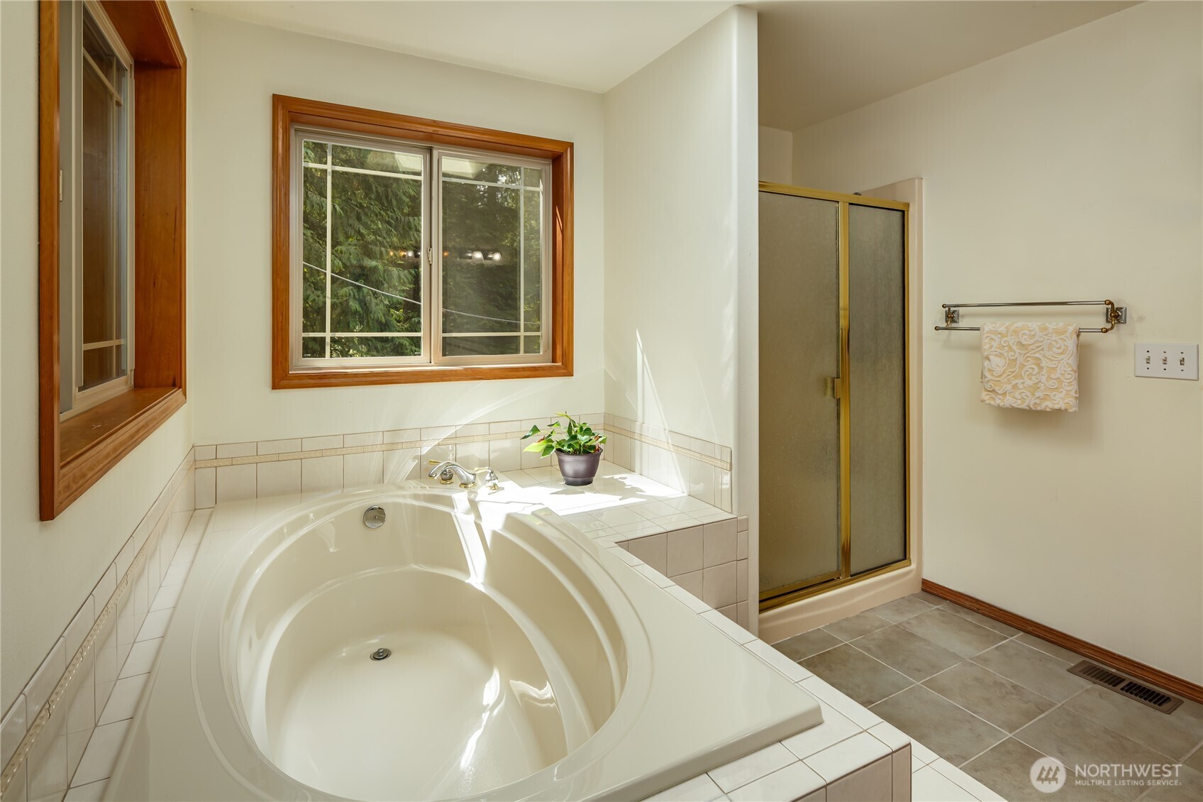 Snohomish, Washington, 98290, United States, 4 Bedrooms Bedrooms, ,3 BathroomsBathrooms,Residential,For Sale,1921838