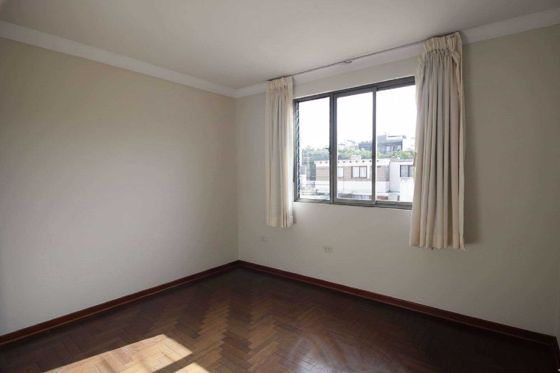  Excellent House to remodel or to build - 物件實景