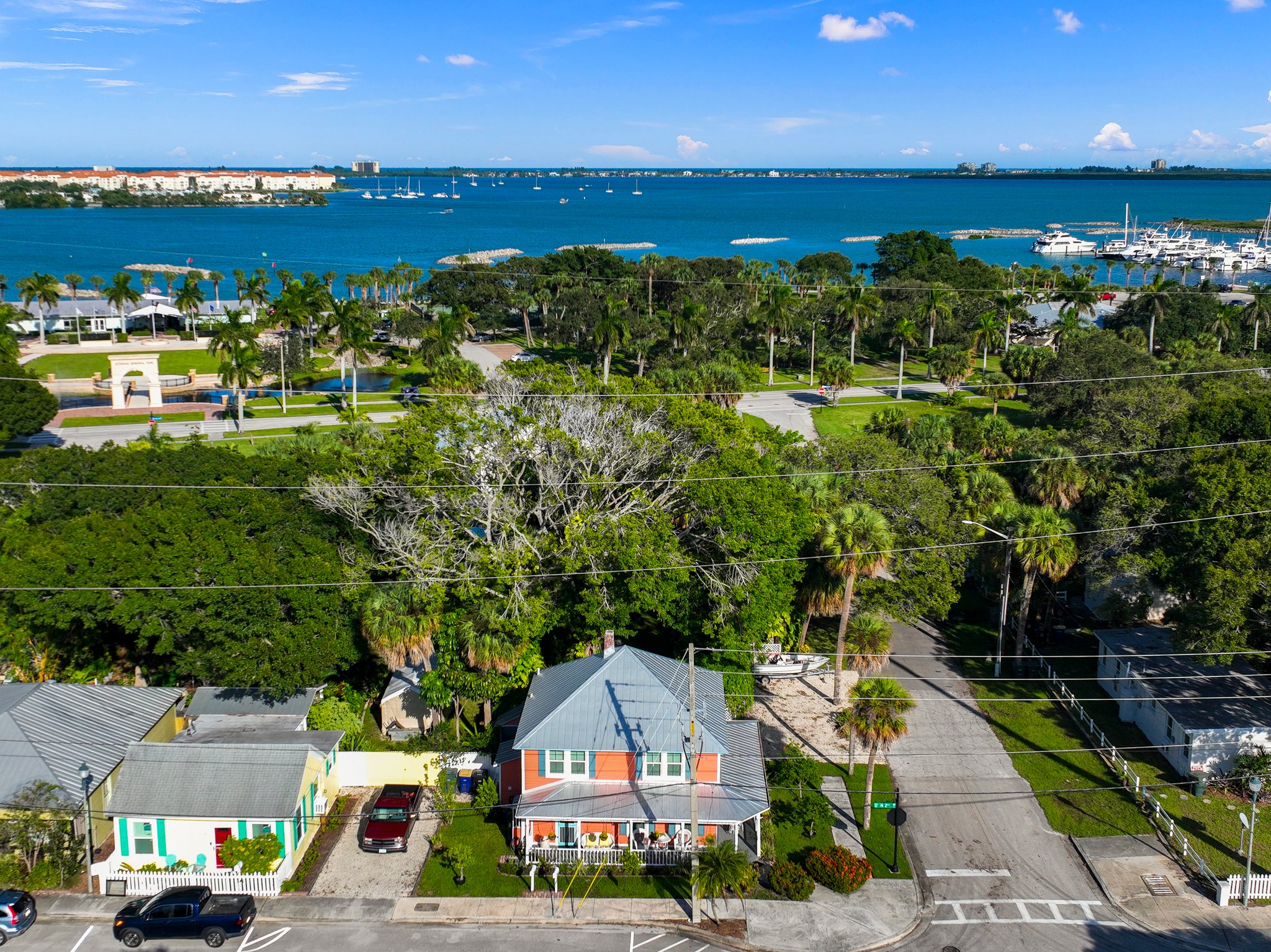  518 N 2nd Street, Fort Pierce, FL, 34950 - 物件實景
