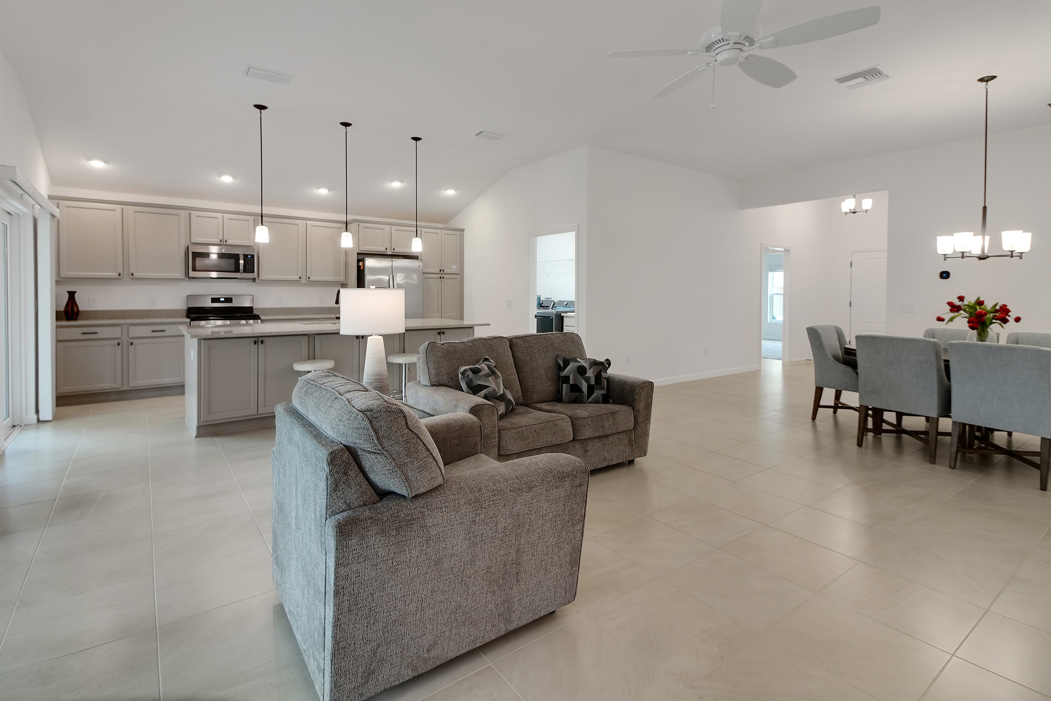 The Villages, Florida, 34762, United States, 3 Bedrooms Bedrooms, ,3 BathroomsBathrooms,Residential,For Sale,1888695
