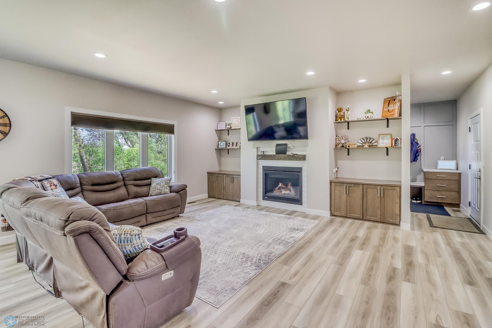 Hawley, Minnesota, 56549, United States, 5 Bedrooms Bedrooms, ,3 BathroomsBathrooms,Residential,For Sale,1984462