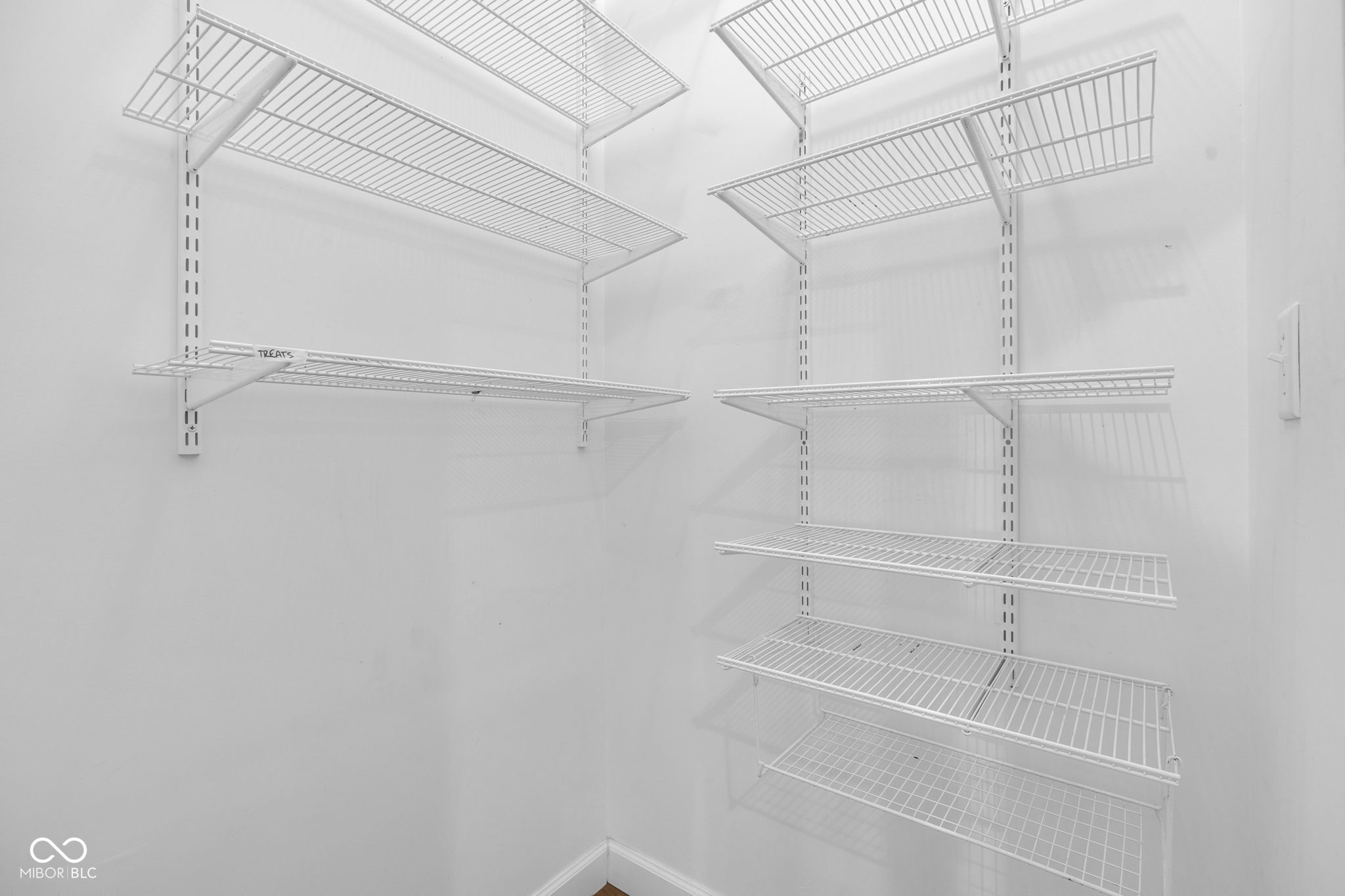 Indianapolis, Indiana, 46203, United States, ,Residential,For Sale,2010701