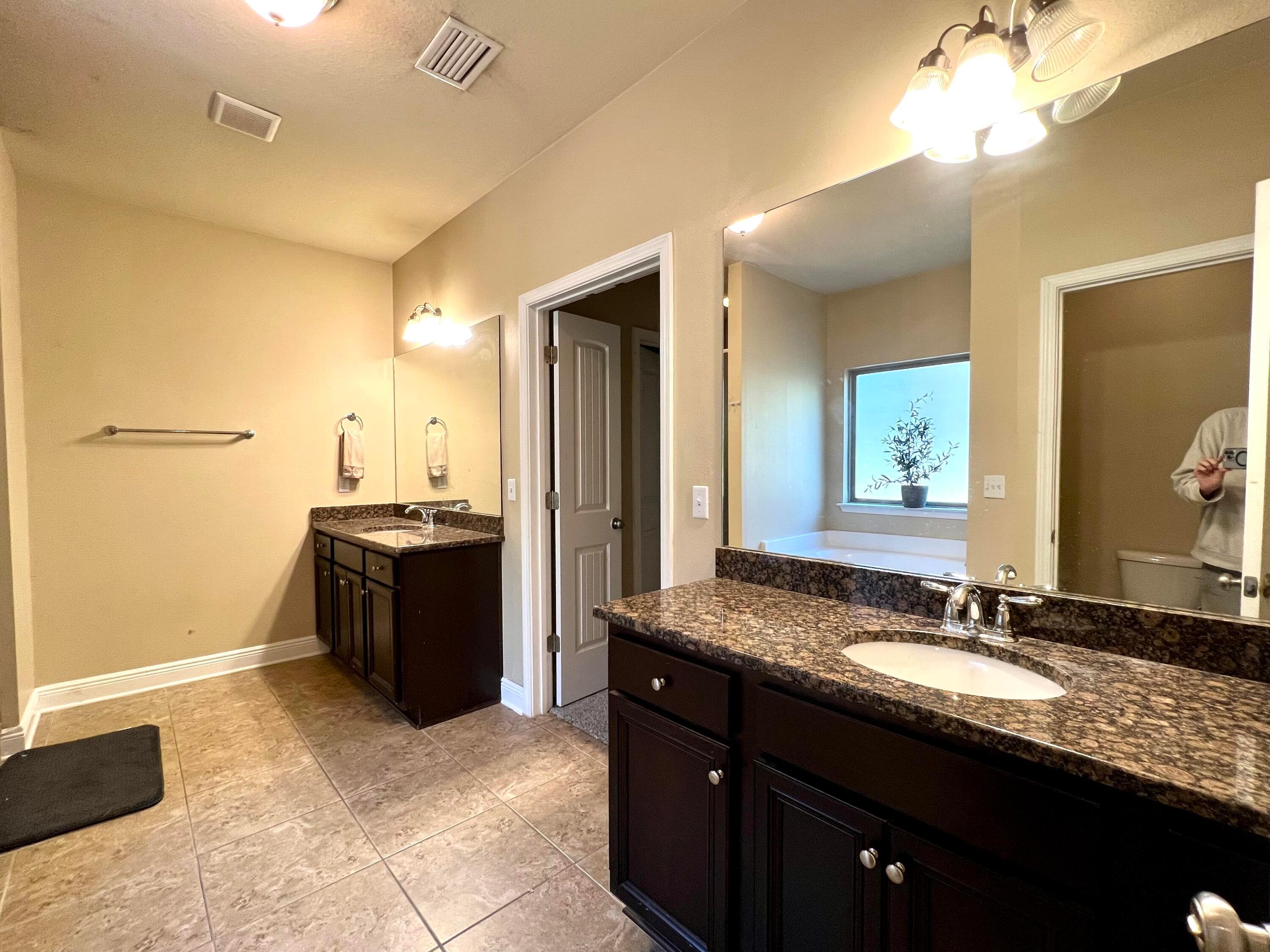 Freeport, Florida, 32439, United States, 6 Bedrooms Bedrooms, ,4 BathroomsBathrooms,Residential,For Sale,1935687
